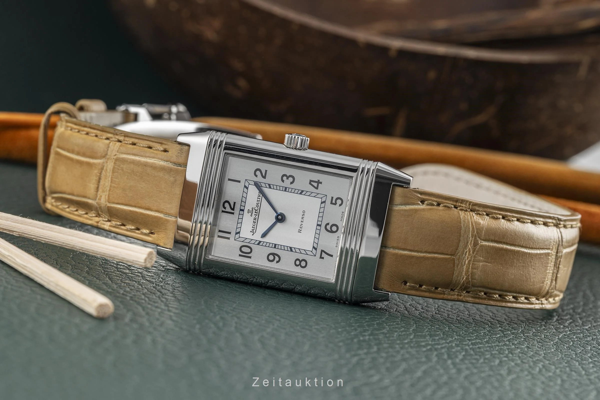 Jaeger LeCoultre Reverso steel quartz unisex Q2518110, 252.8.47  [2302516] - Image 2