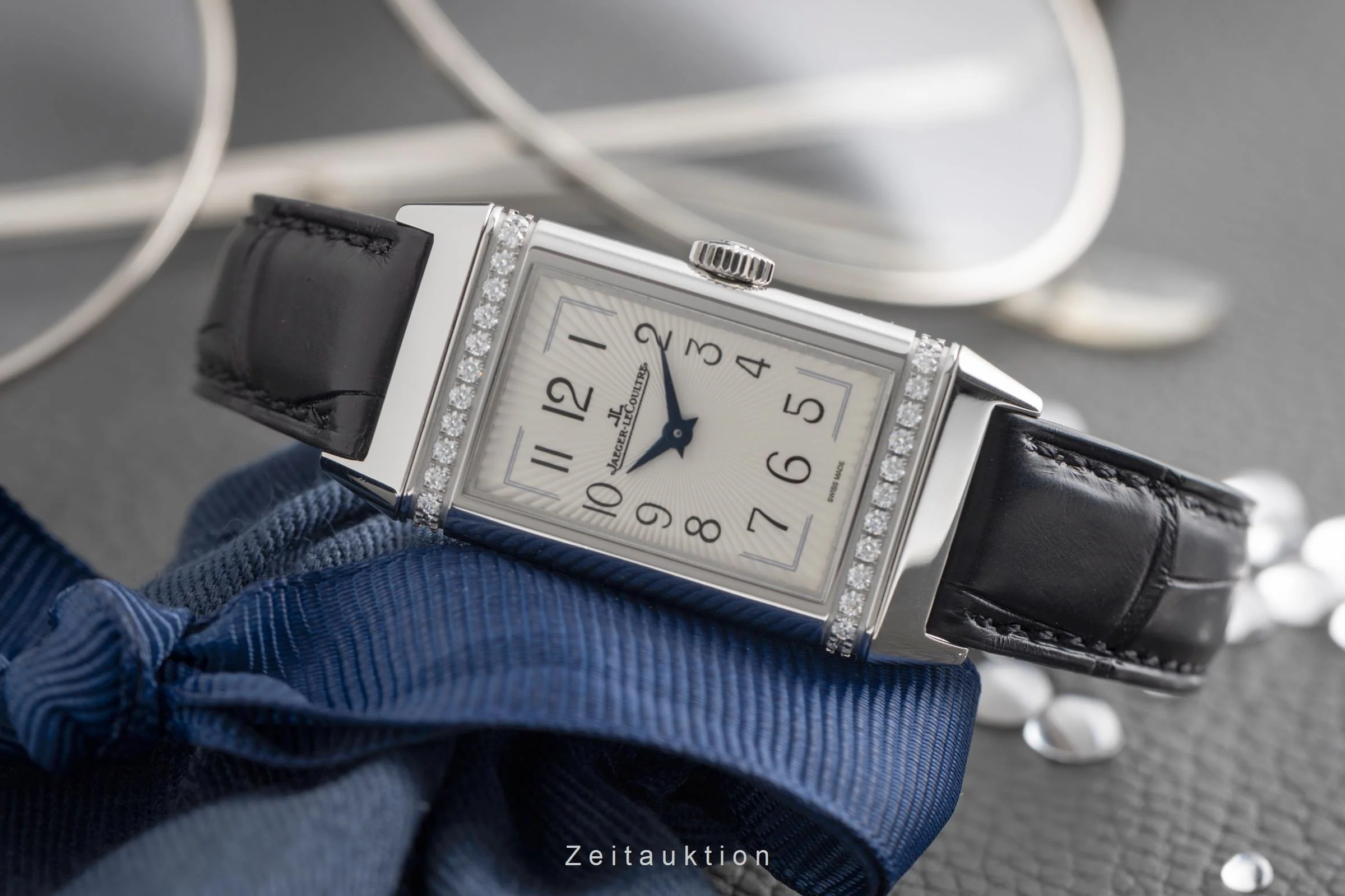 Jaeger LeCoultre Reverso steel quartz women's watch Q3288120  201.8.47  [2502529] - Image 3