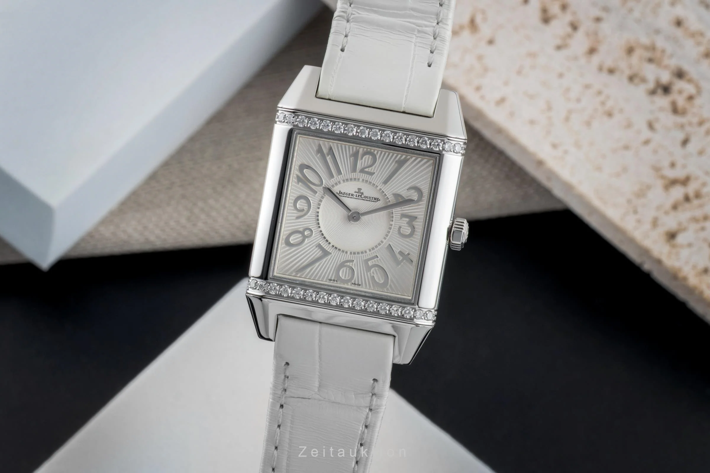 Jaeger LeCoultre Reverso steel quartz women's watch Q7038720  , 234.8.47  [2600756] - Image 2