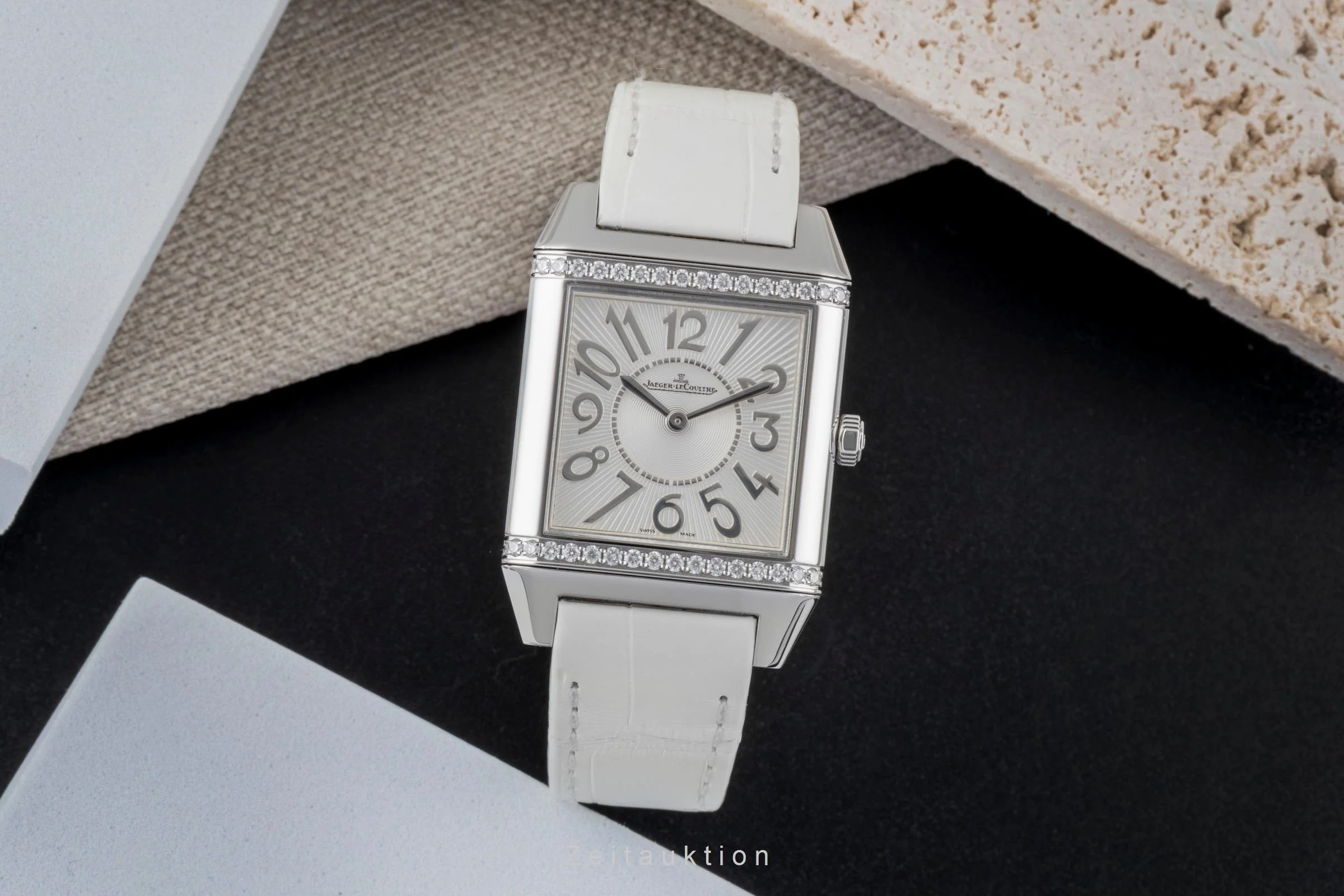 Jaeger LeCoultre Reverso steel quartz women's watch Q7038720  , 234.8.47  [2600756] - Image 4
