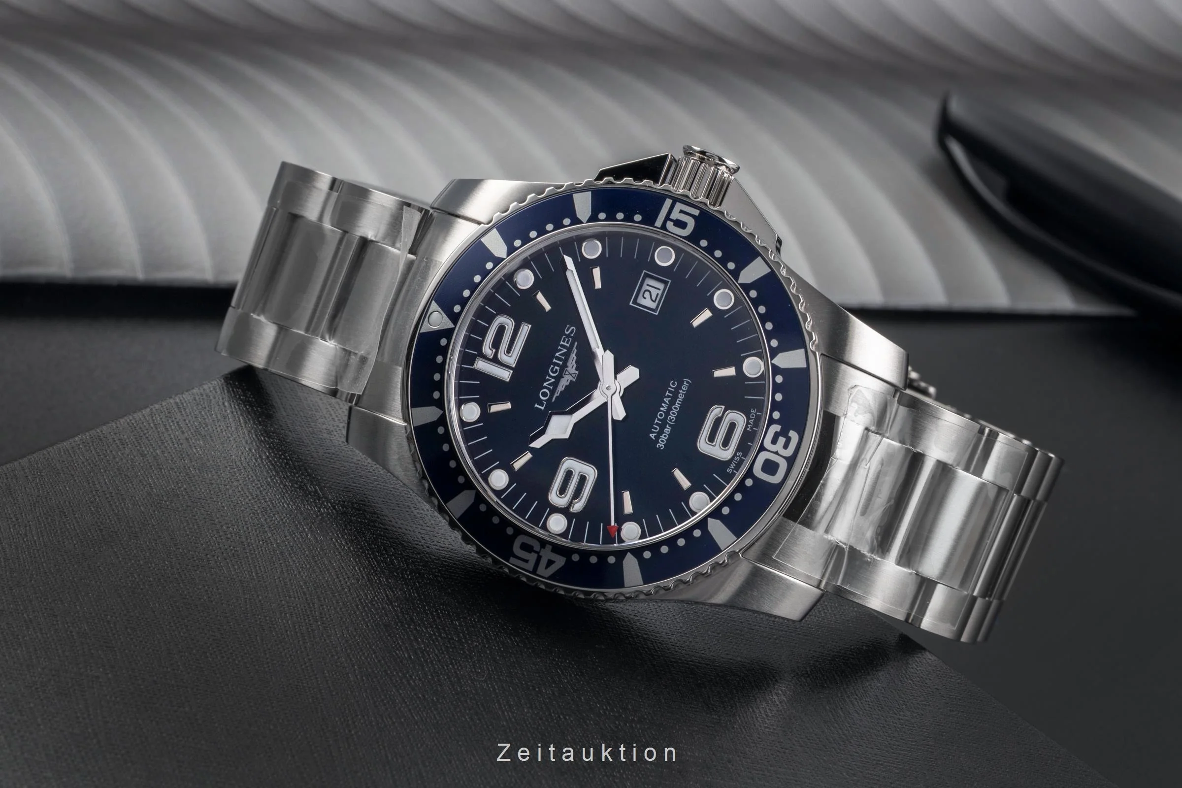 Longines Hydro Conquest steel automatic men's watch L3.742.4.96.6  [2503834] - Image 3