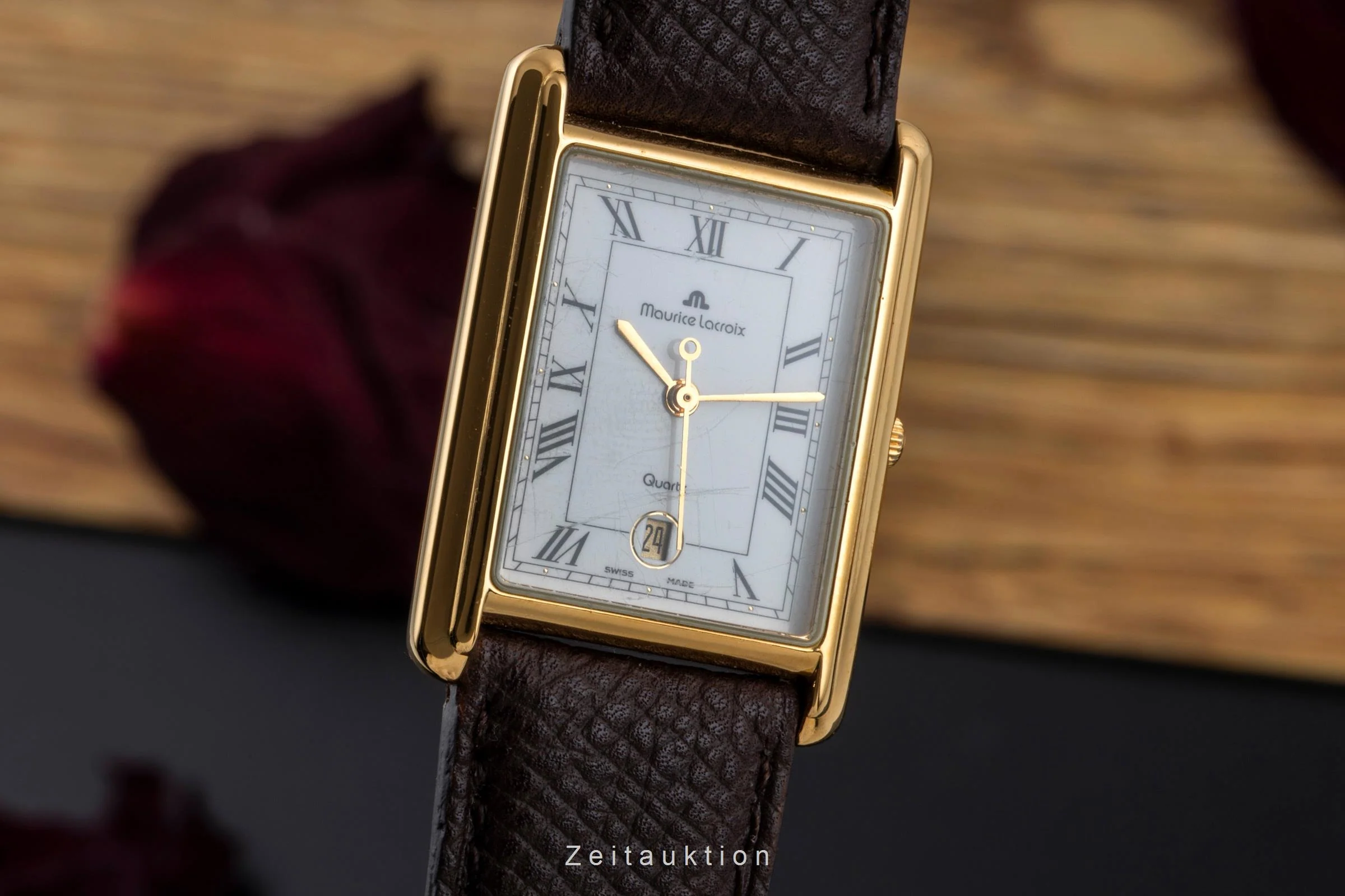 Maurice Lacroix Fiaba gilt-brass quartz unisex 82105-2  [2504968] - Image 15