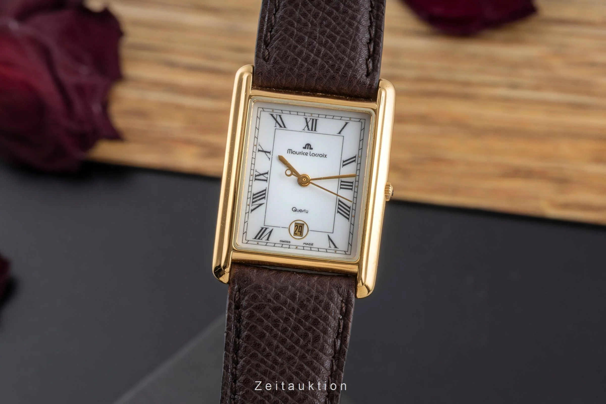Maurice Lacroix Fiaba gilt-brass quartz unisex 82105-2  [2504968] - Image 2