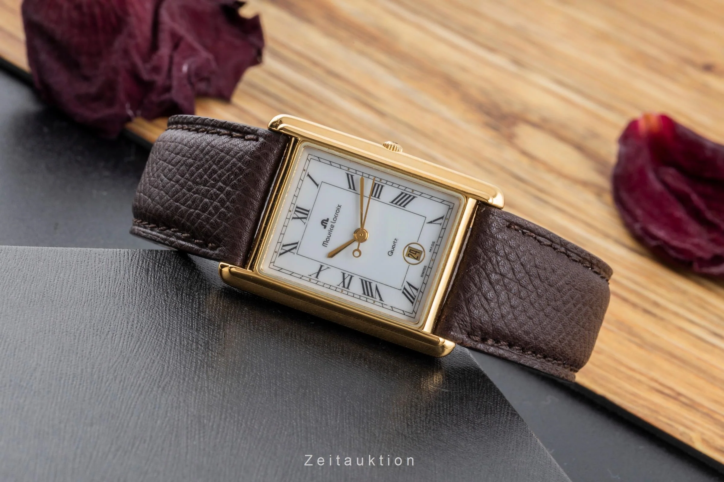 Maurice Lacroix Fiaba gilt-brass quartz unisex 82105-2  [2504968] - Image 3