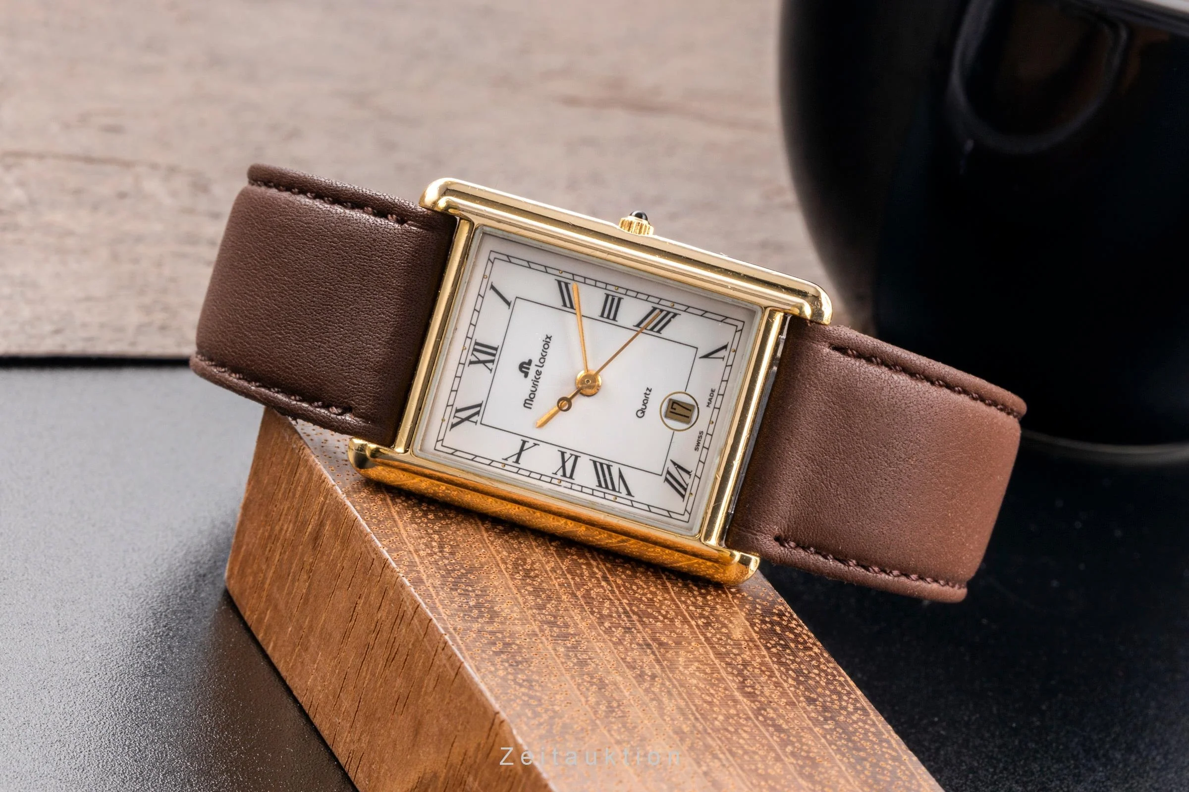 Maurice Lacroix Les Classiques gilt-brass quartz men's watch 82105  [2504929] - Image 3