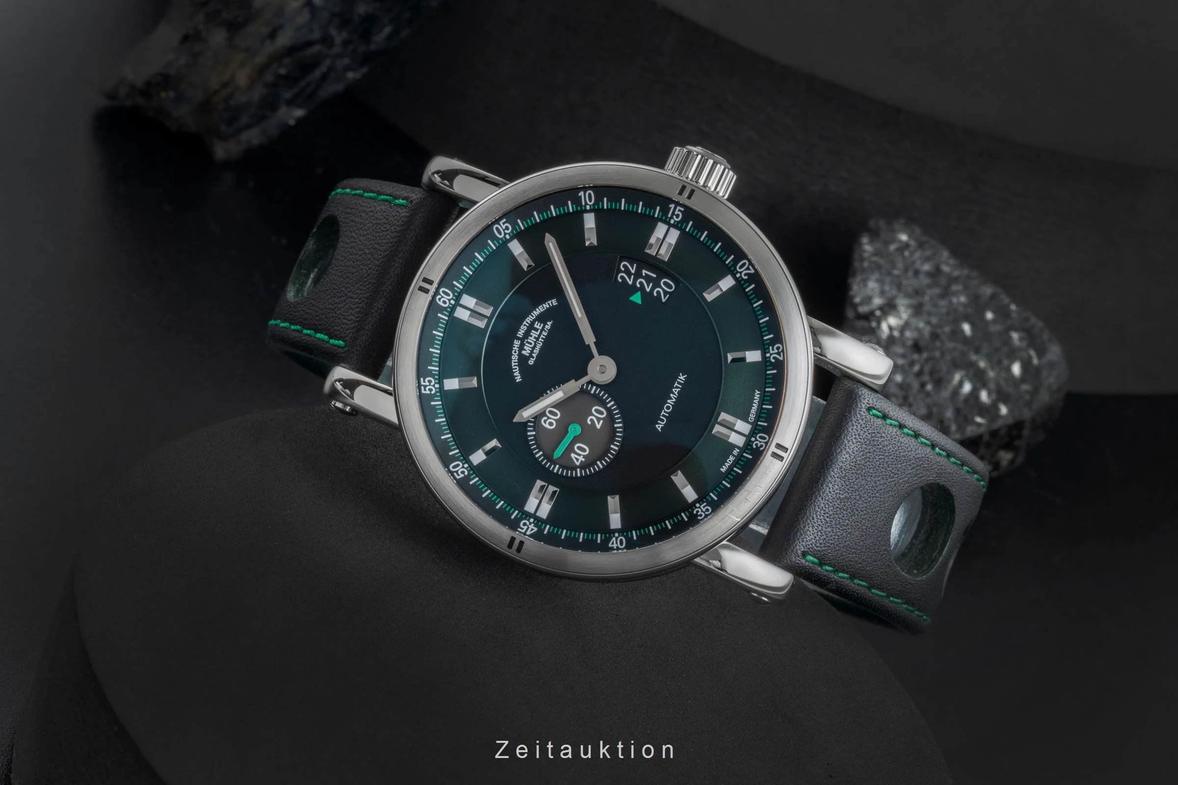 Mühle Teutonia II steel automatic men's watch M1-29-74-LB-S LP: 2550EUR  [2507301] - Image 3