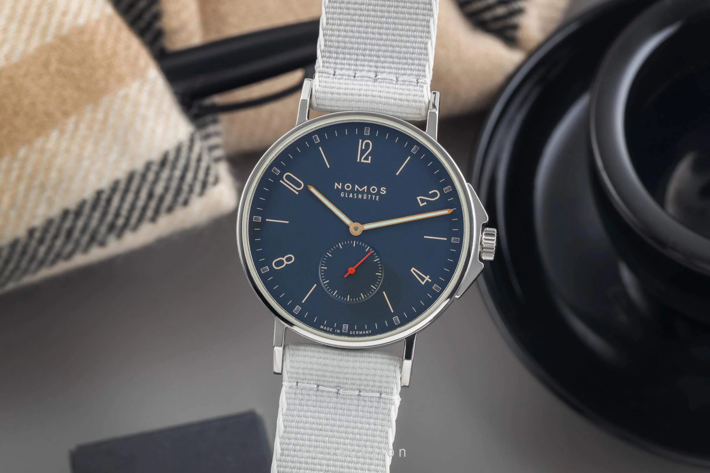 Nomos Ahoi steel automatic men's watch 552 LP: 3820EUR  [2500857] - Image 2