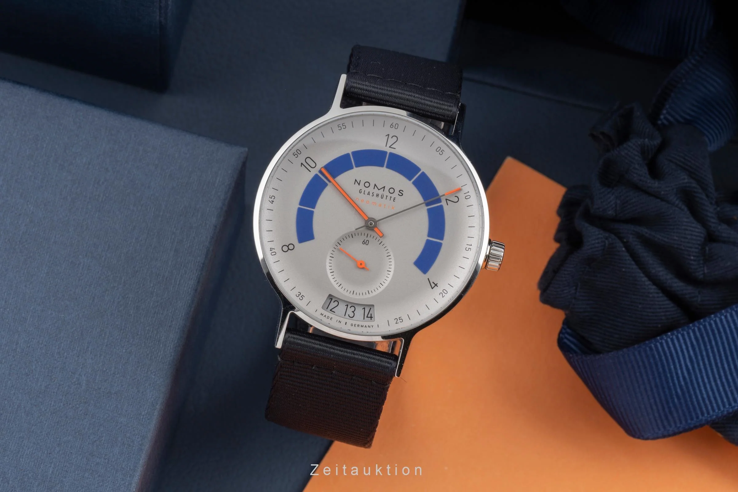 Nomos Autobahn steel automatic men's watch 1303 LP: 4240EUR  [2505214] - Image 4