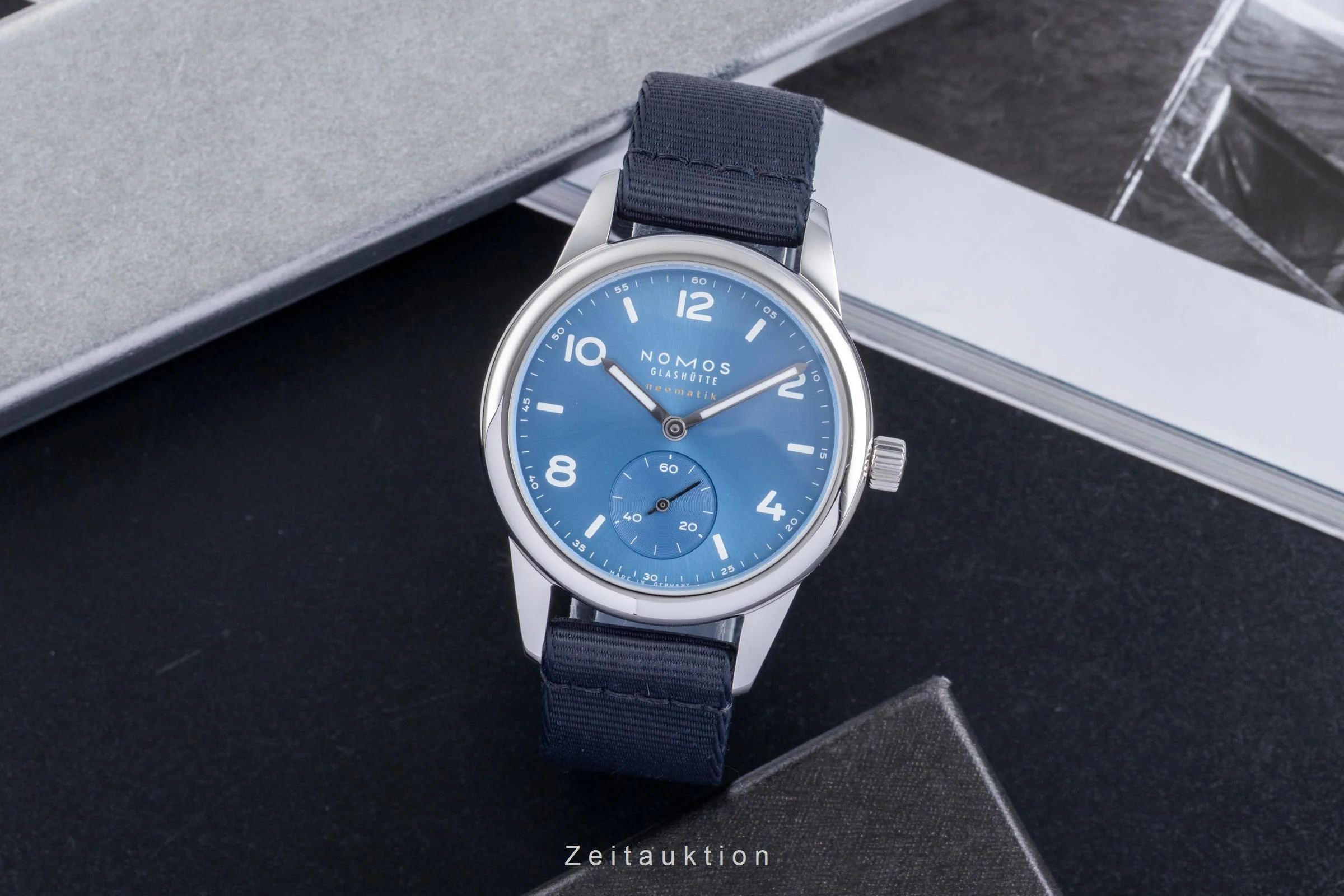 Nomos Club steel automatic men's watch 750 LP: 3100EUR  [2600400] - Image 4