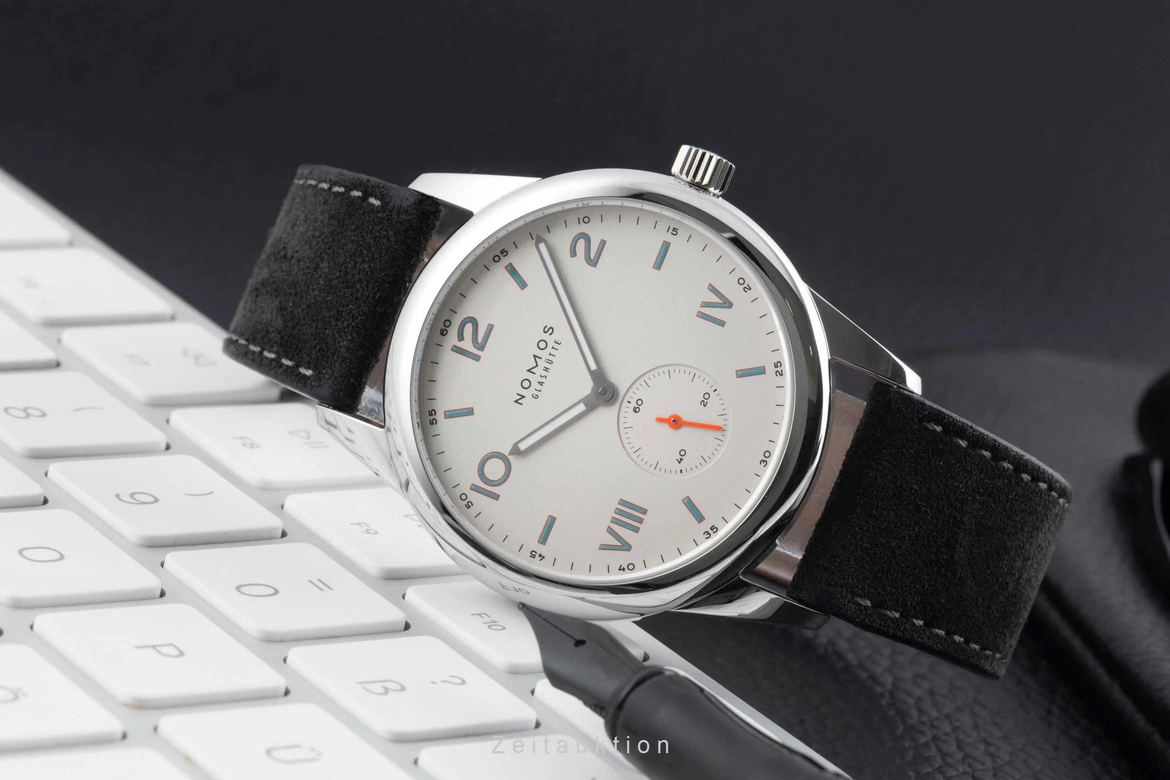 Nomos Club steel manual winding men's watch 735 LP: 1480EUR  [2600809] - Image 3