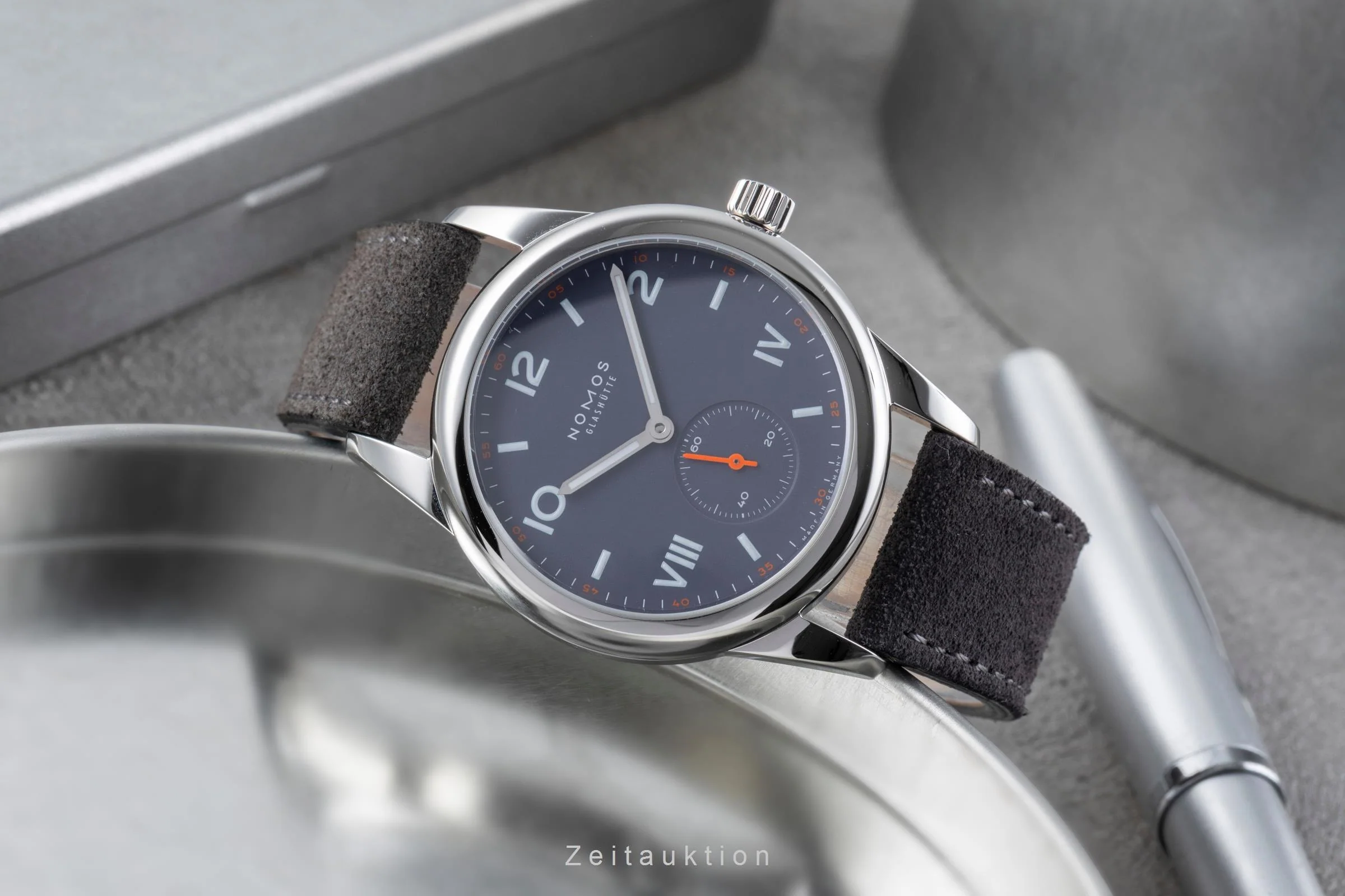 Nomos Club steel manual winding unisex 713  [2507153] - Image 3