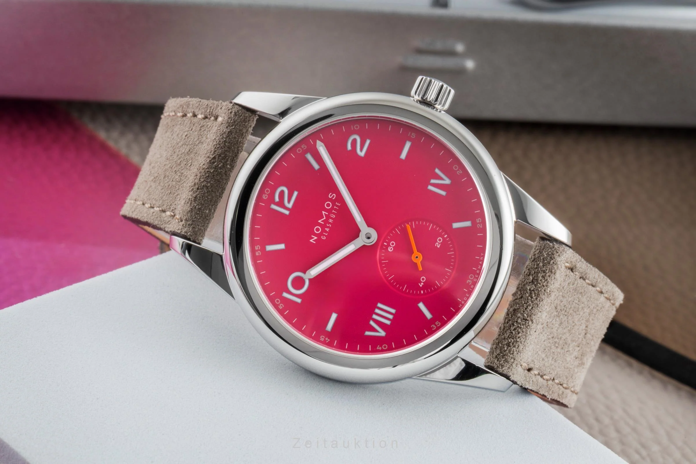 Nomos Club steel manual winding women's watch 711  [2506083] - Image 3