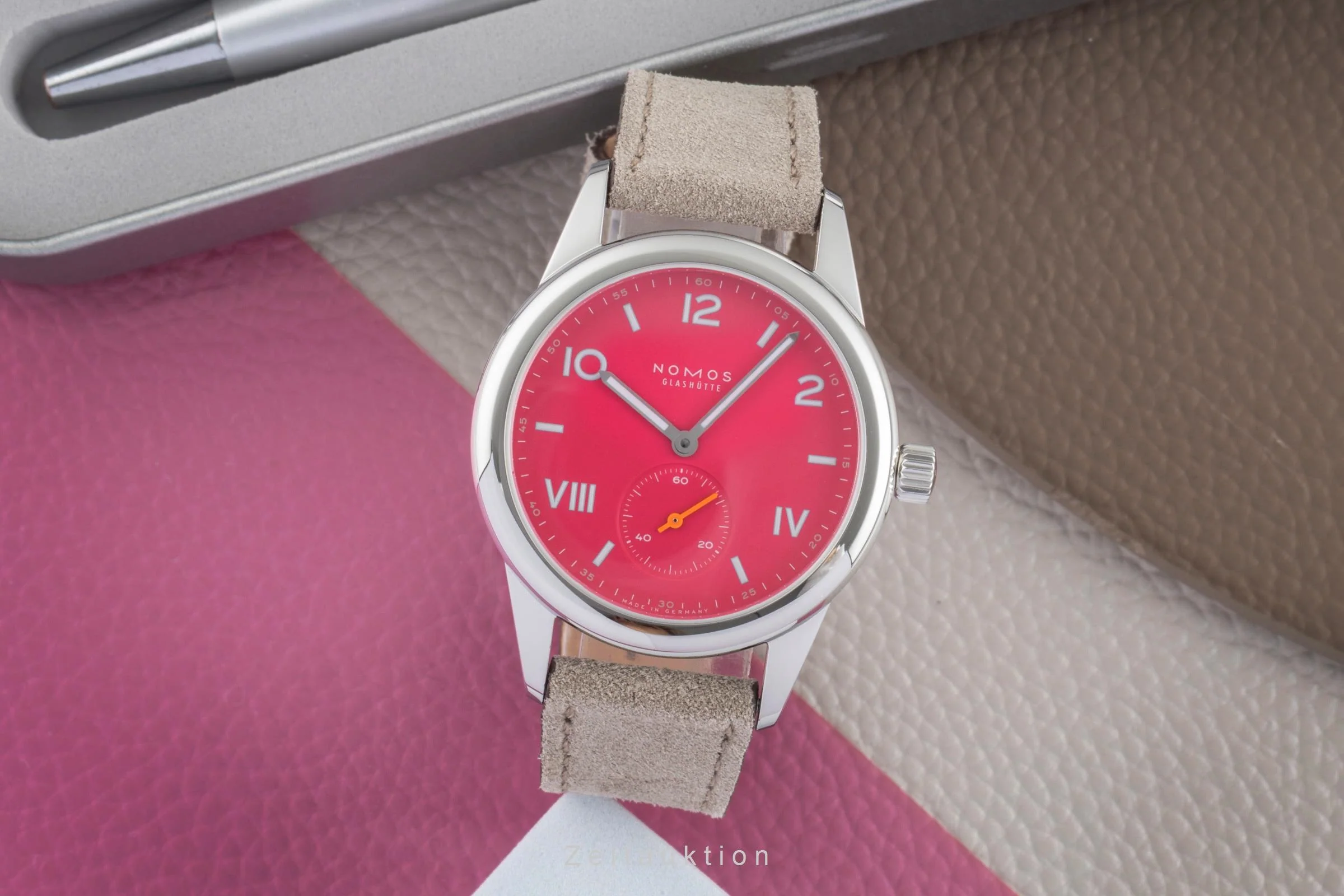 Nomos Club steel manual winding women's watch 711  [2506083] - Image 4