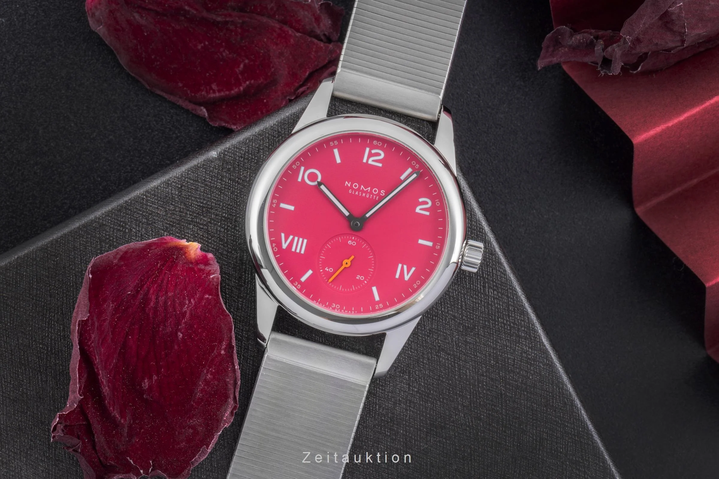 Nomos Club steel manual winding women's watch 711  [2506849] - Image 2