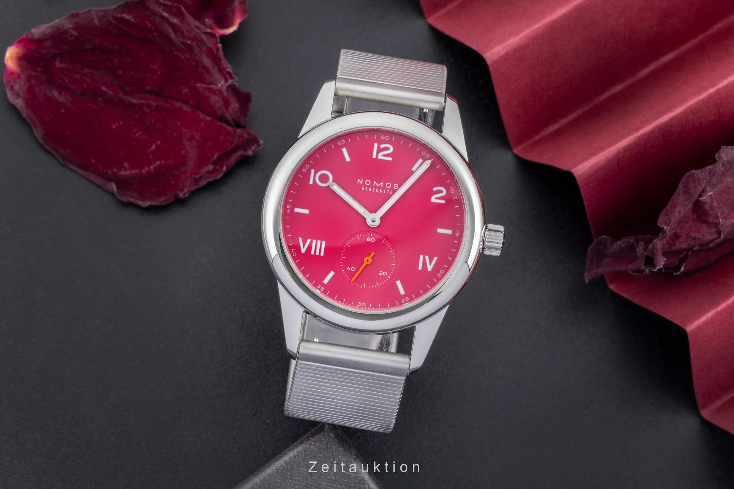 Nomos Club steel manual winding women's watch 711  [2506849] - Image 4