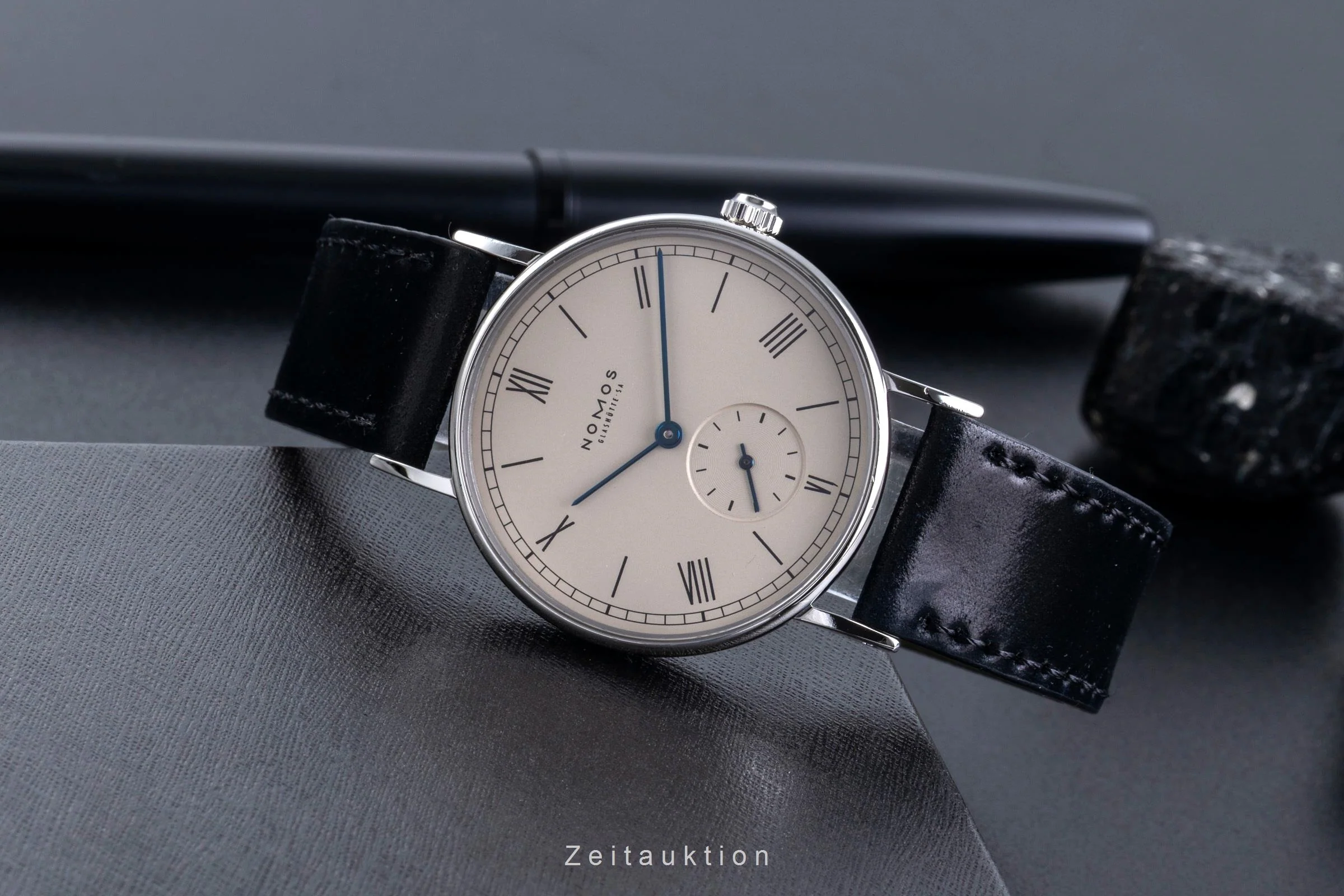 Nomos Ludwig steel manual winding men's watch 201  [2600041] - Image 3