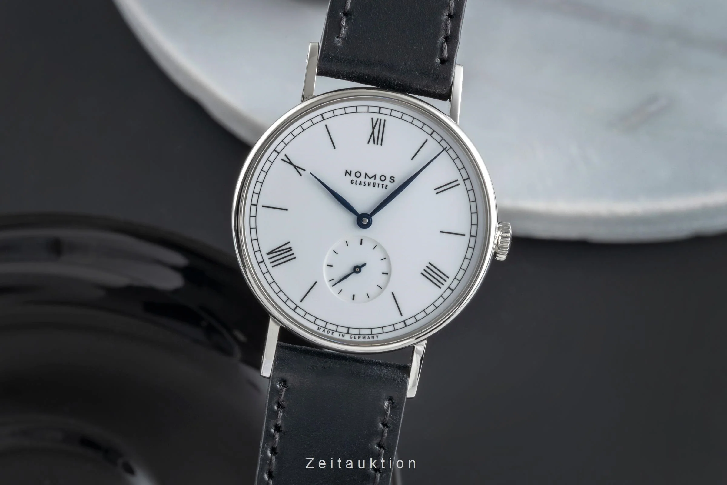 Nomos Ludwig steel manual winding men's watch 205  [2505142] - Image 2