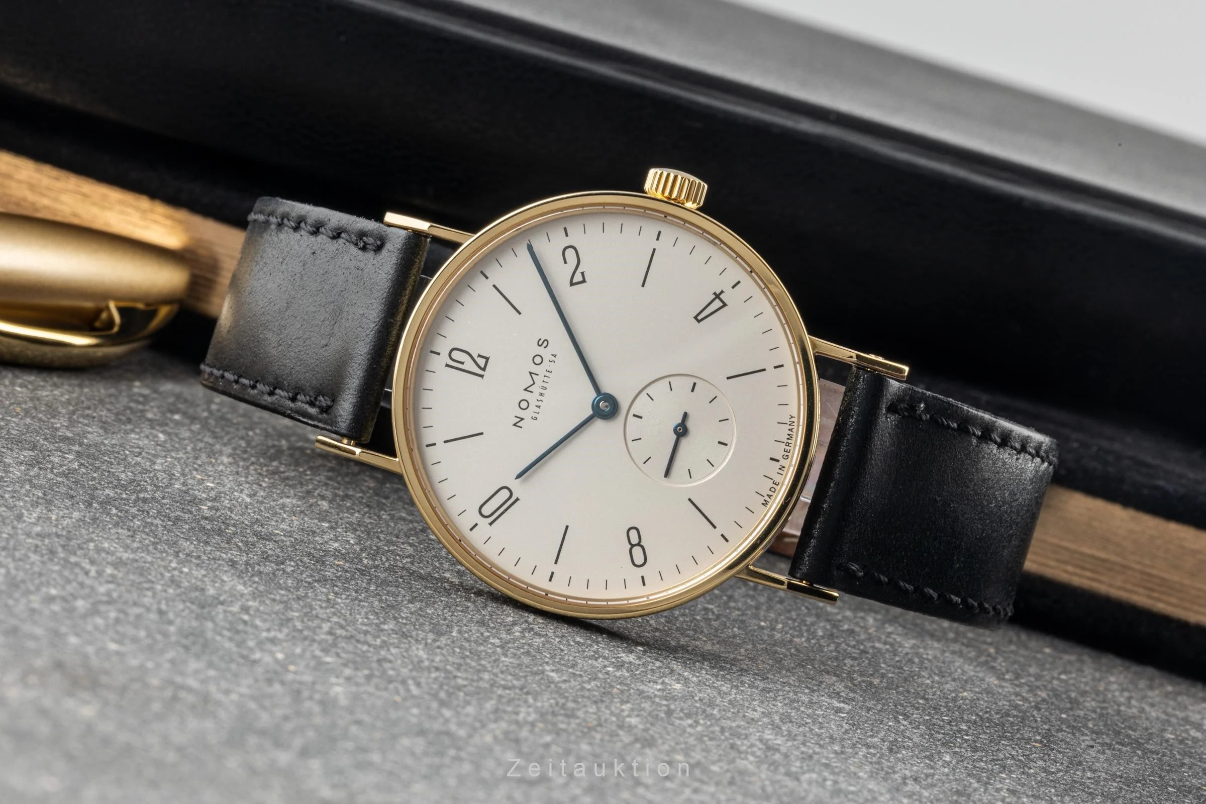 Nomos Tangente 18 ct gold manual winding men's watch Tangente (125 Wempe Anniversary) Limited  [2305507] - Image 2