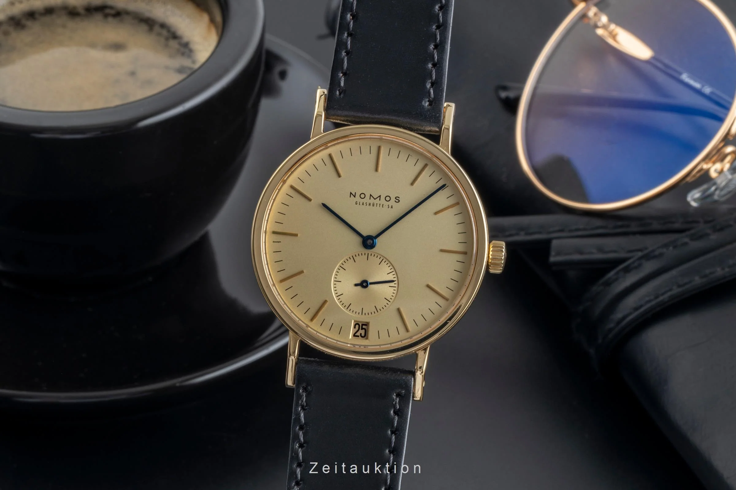 Nomos Tangente 18 ct gold manual winding men's watch Tangente Gold Index Datum  [2505847] - Image 2