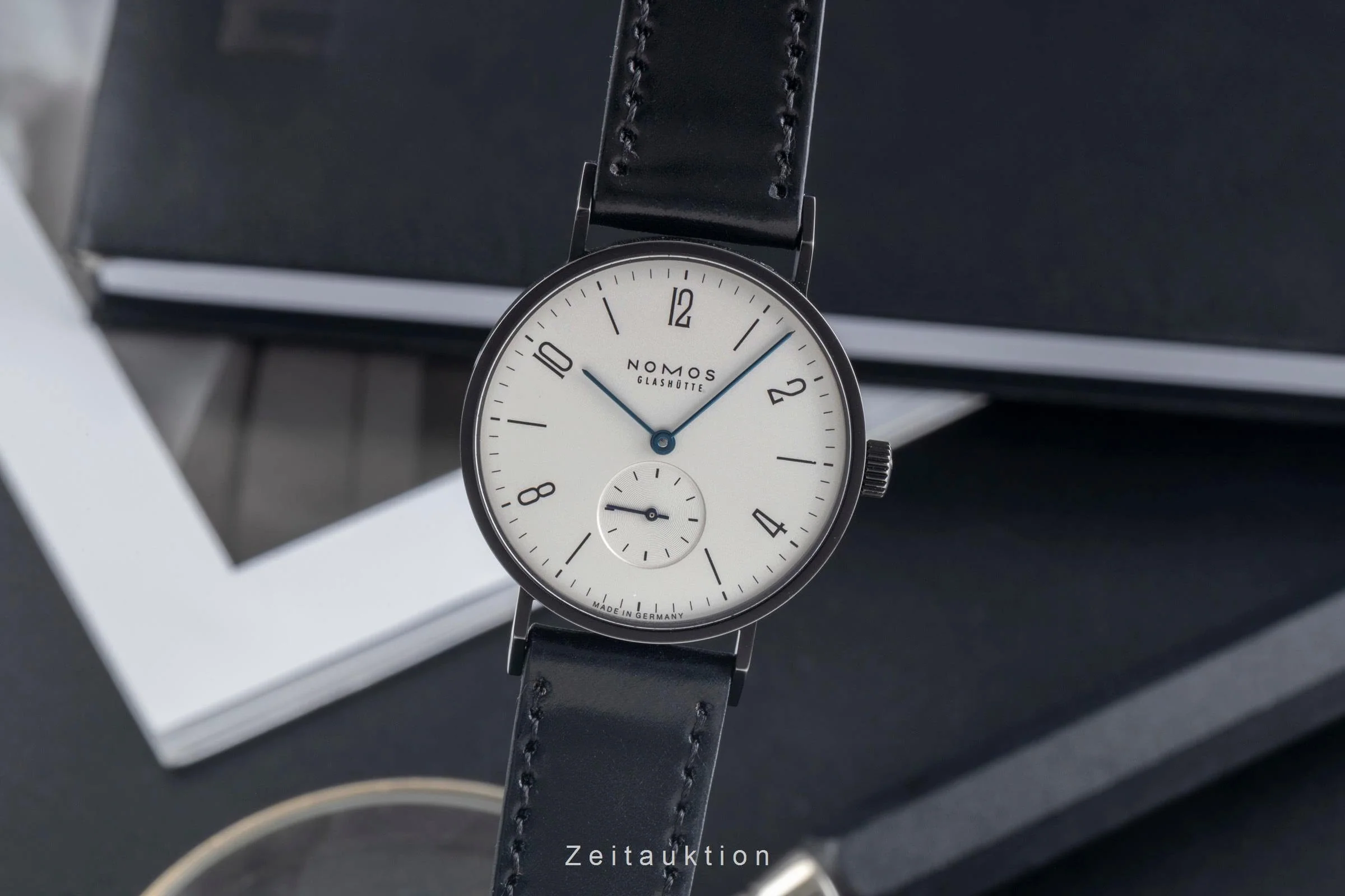 Nomos Tangente steel manual winding men's watch 129  [2500391] - Image 2