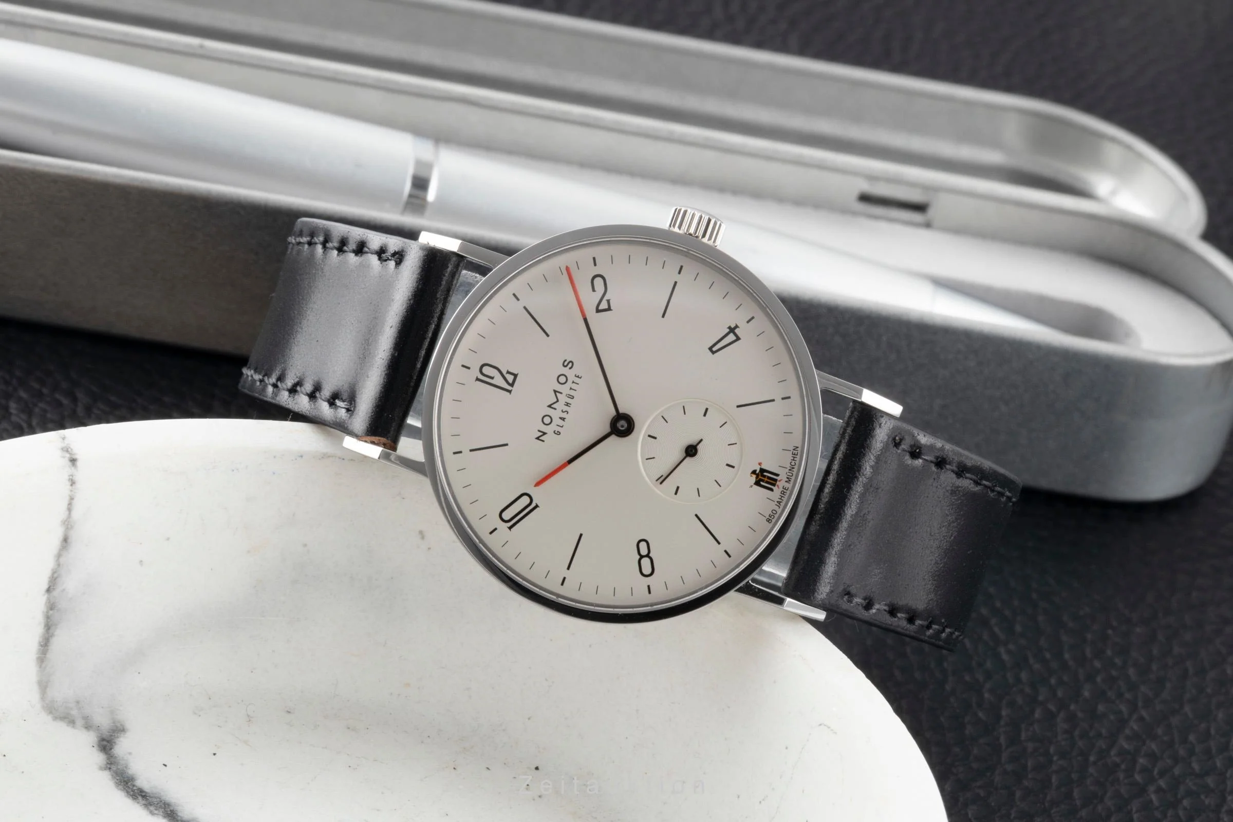 Nomos Tangente steel manual winding men's watch NOMOS Tangente Münchner Kindl - 850 Jahre München Limited  [2600082] - Image 3