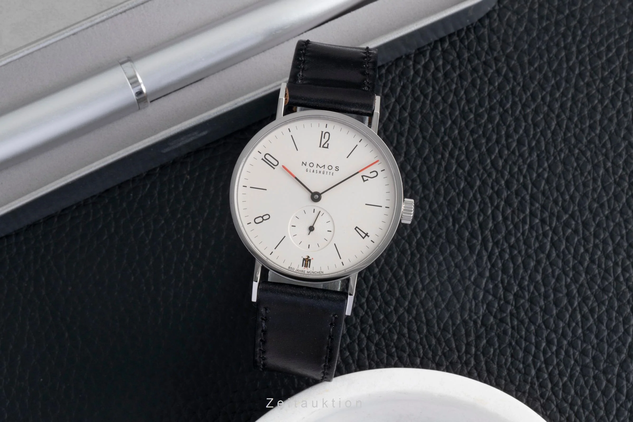Nomos Tangente steel manual winding men's watch NOMOS Tangente Münchner Kindl - 850 Jahre München Limited  [2600082] - Image 4