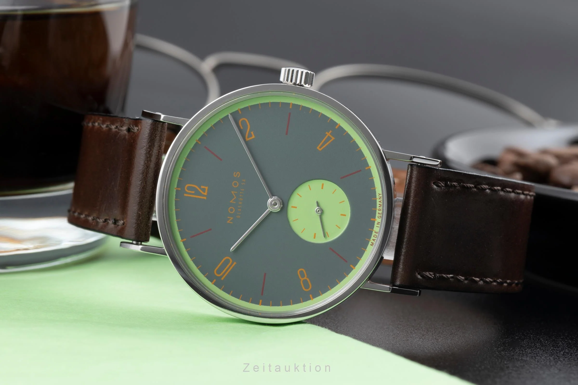 Nomos Tangente steel manual winding unisex Tangente Super 30 Feldmausgrau Limited  [2506745] - Image 3