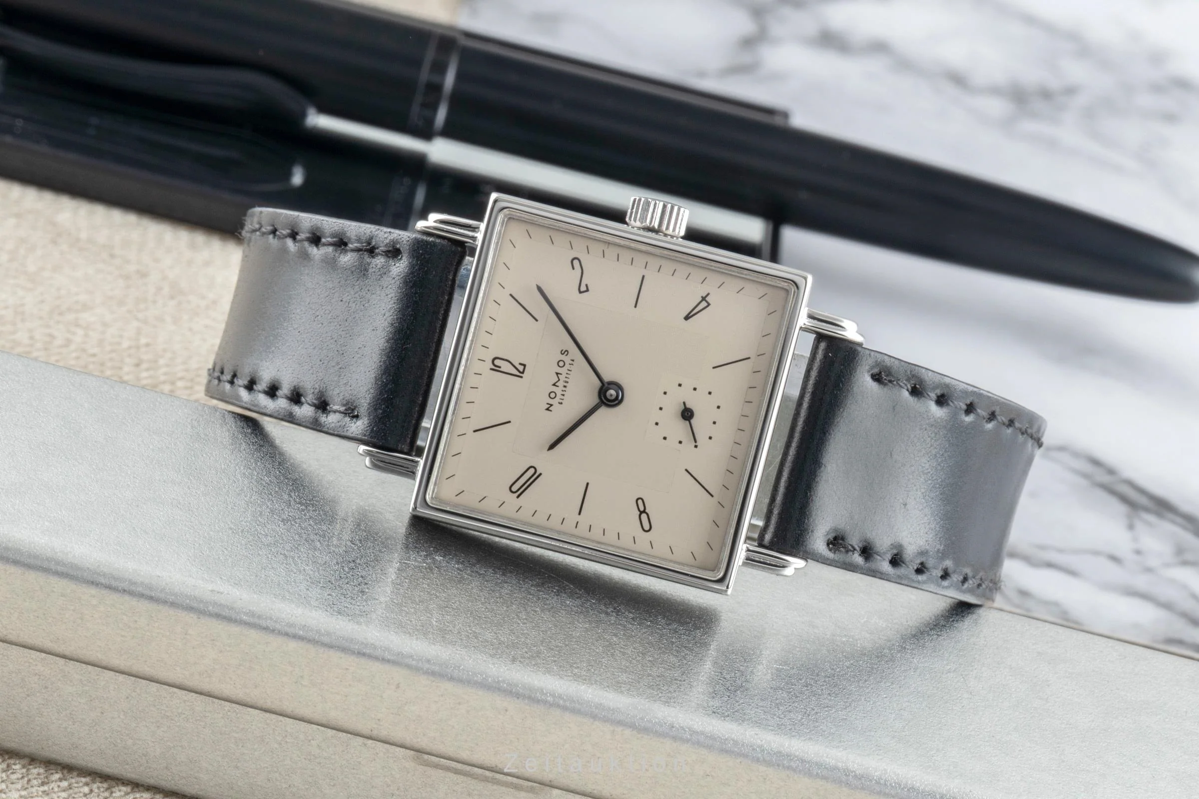 Nomos Tetra steel manual winding men's watch 401  [2505141] - Image 3