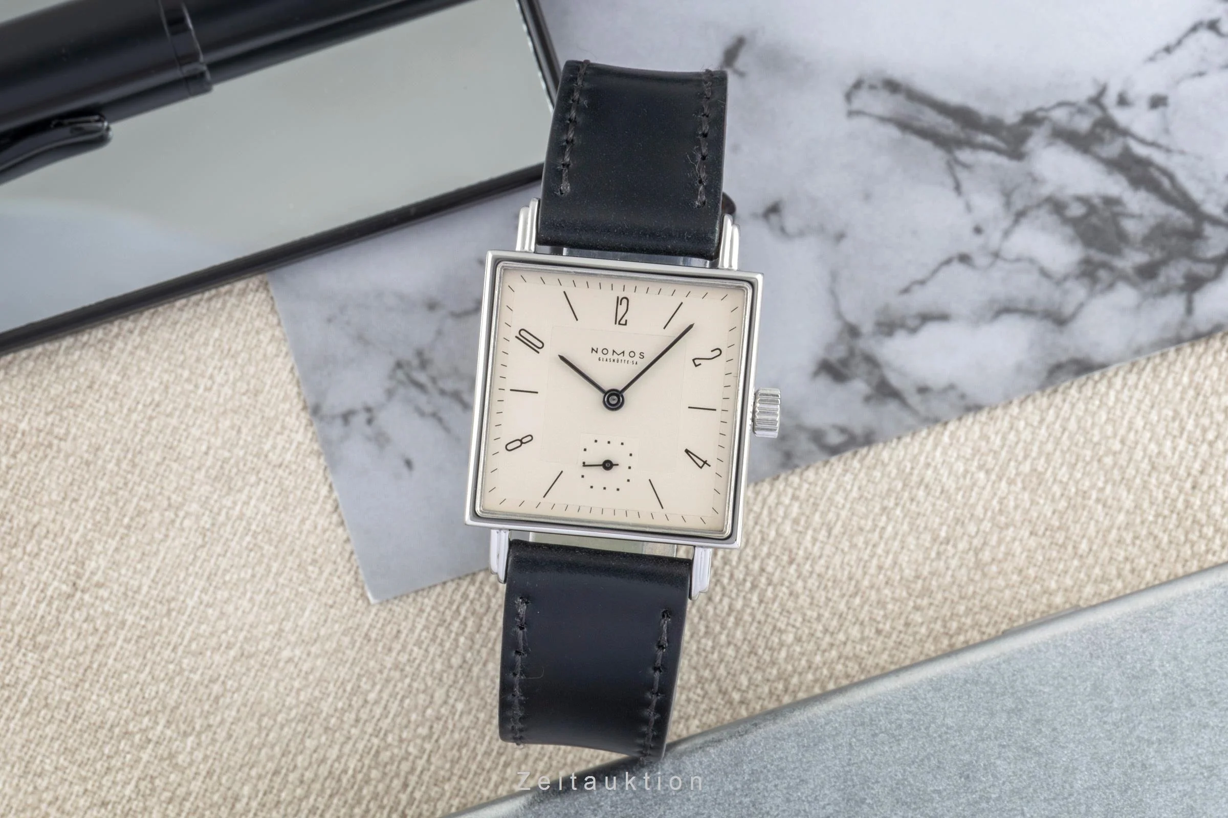 Nomos Tetra steel manual winding men's watch 401  [2505141] - Image 4