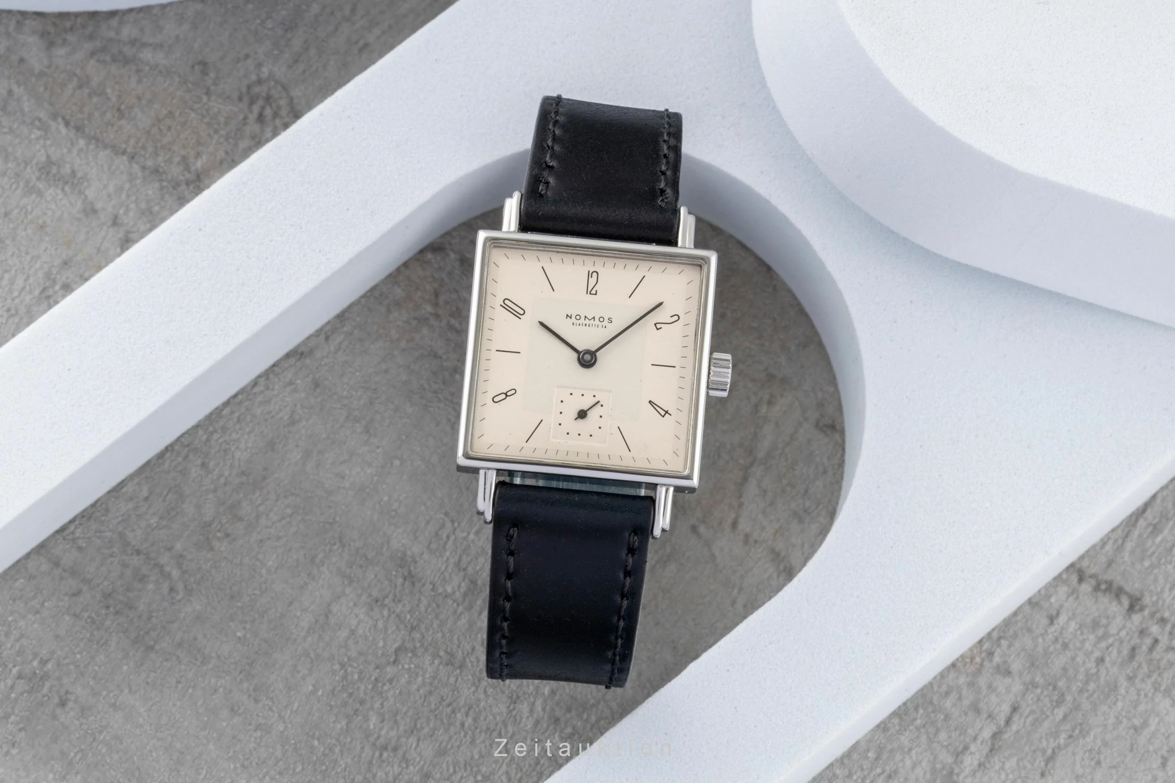 Nomos Tetra steel manual winding men's watch 401  [2600411] - Image 4