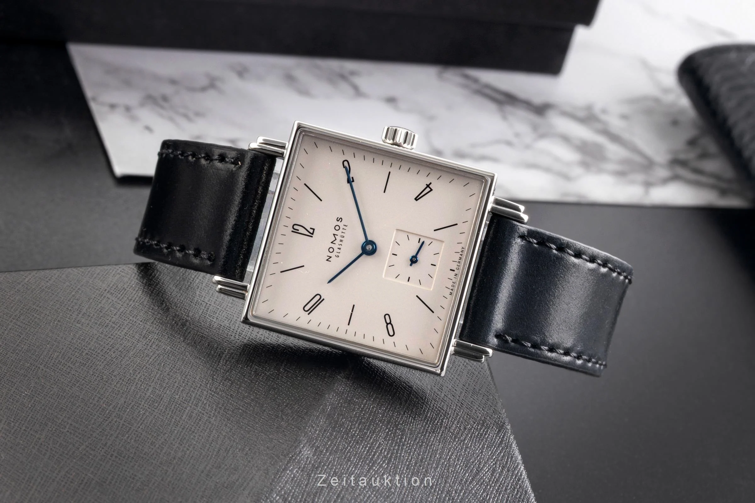 Nomos Tetra steel manual winding men's watch 408  [2504443] - Image 3