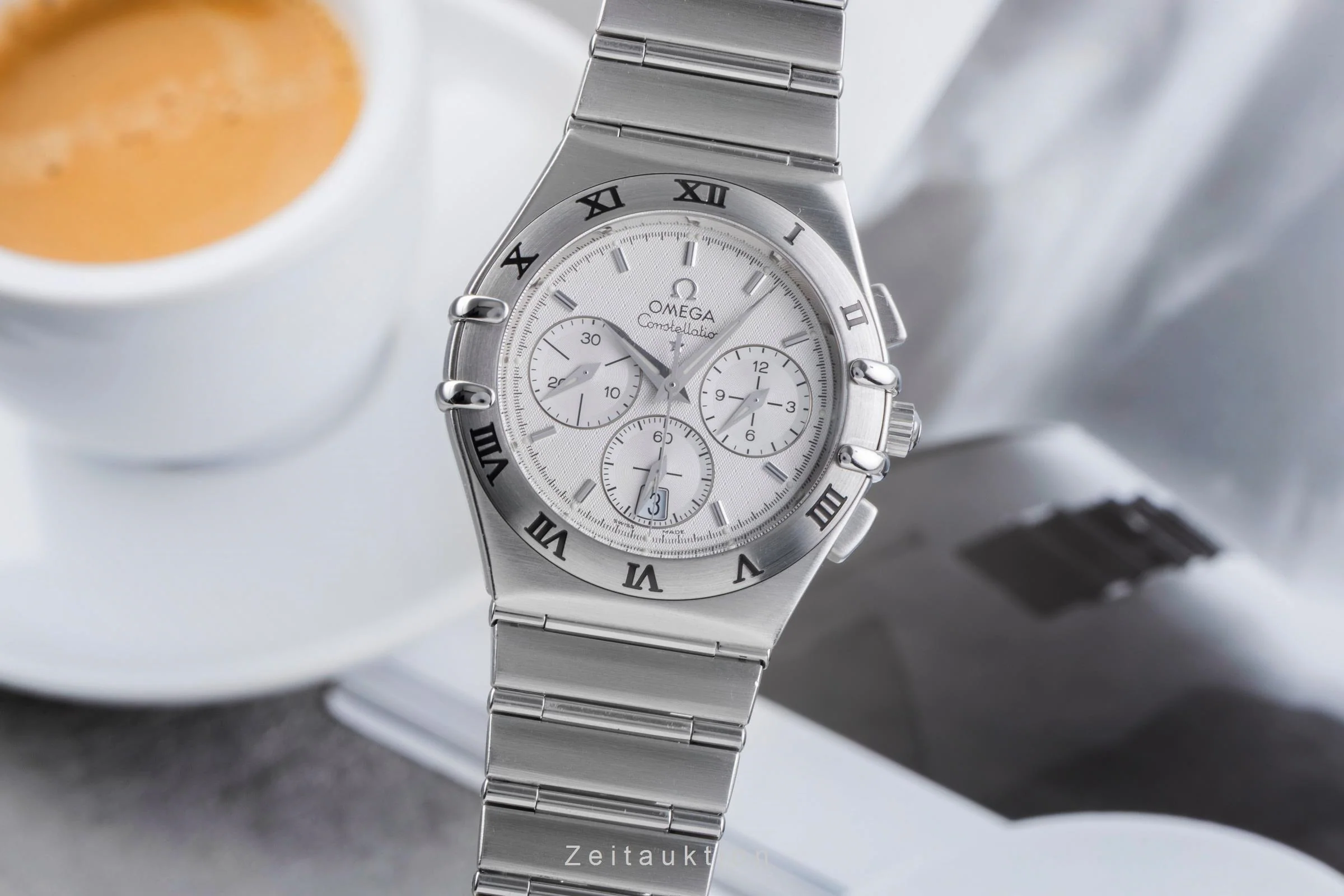 Omega Constellation chronograph steel quartz men's watch 1542.30.00  [2506094] - Image 2