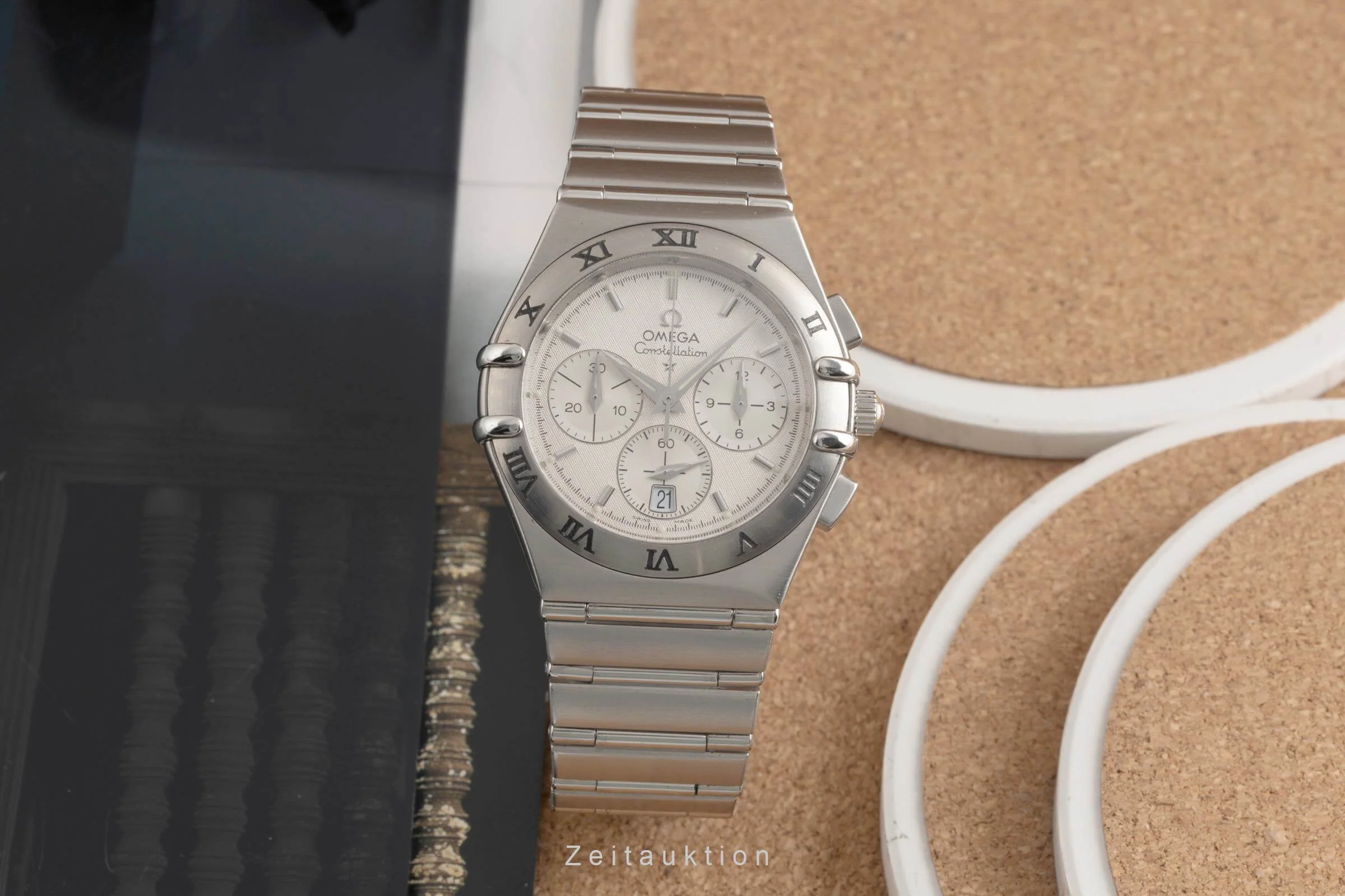 Omega Constellation chronograph steel quartz men's watch 1542.30.00   386.1201  [2406524] - Image 3