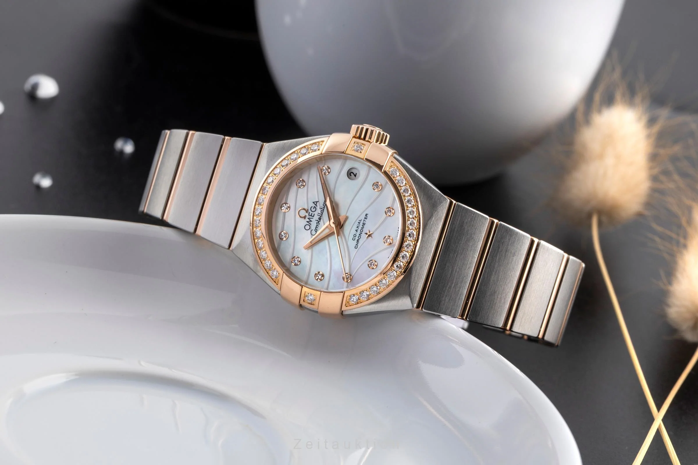 Omega Constellation steel / gold automatic women's watch 123.25.27.20.55.004  [2502219] - Image 3