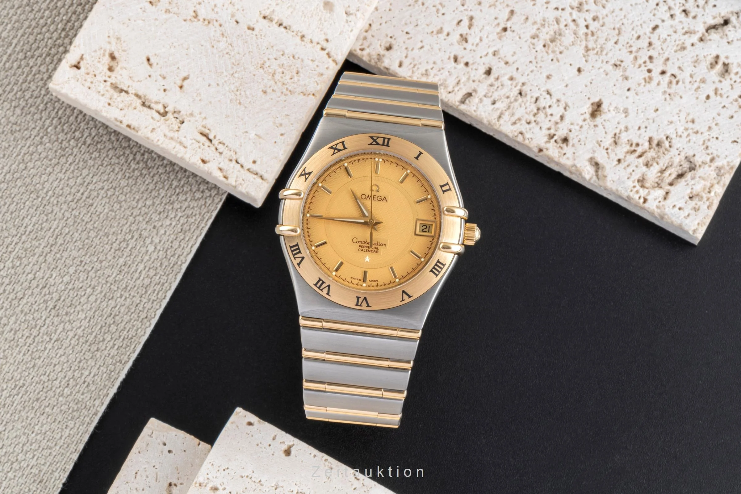 Omega Constellation steel / gold quartz men's watch 1252.10.00  396.1202  [2505845] - Image 4