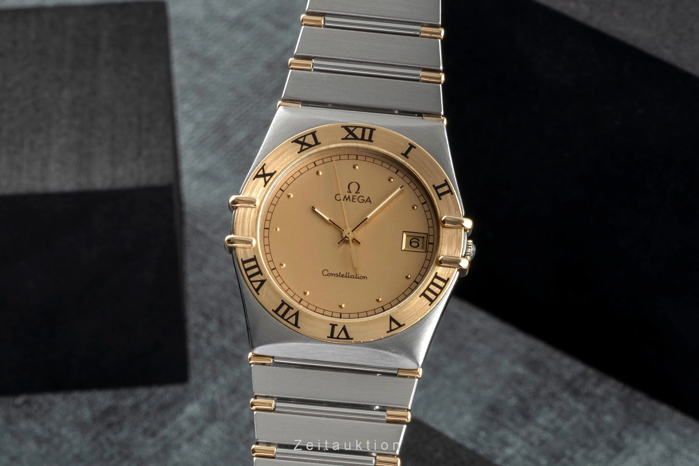 Omega Constellation steel / gold quartz men's watch 1310.10.00  [2505776] - Image 2