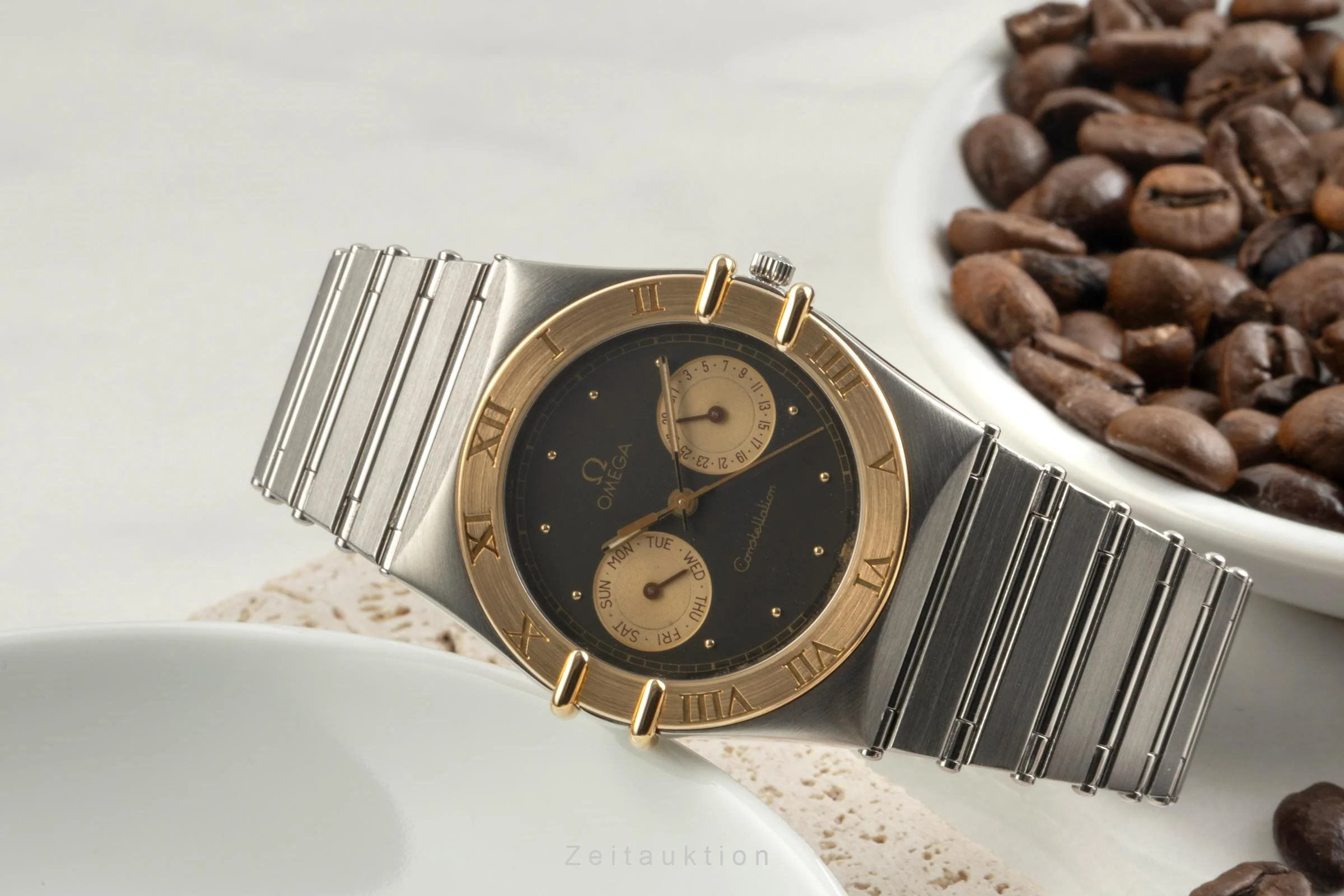 Omega Constellation steel / gold quartz men's watch 396.1069  [2504081] - Image 3