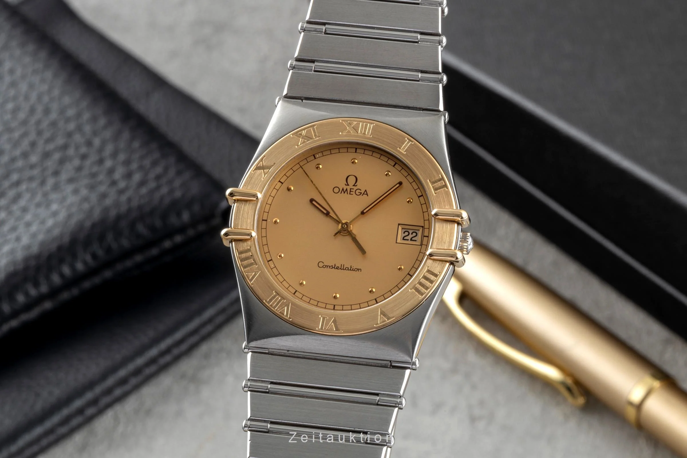 Omega Constellation steel / gold quartz men's watch 396.1076 Vintage  [2504336] - Image 2