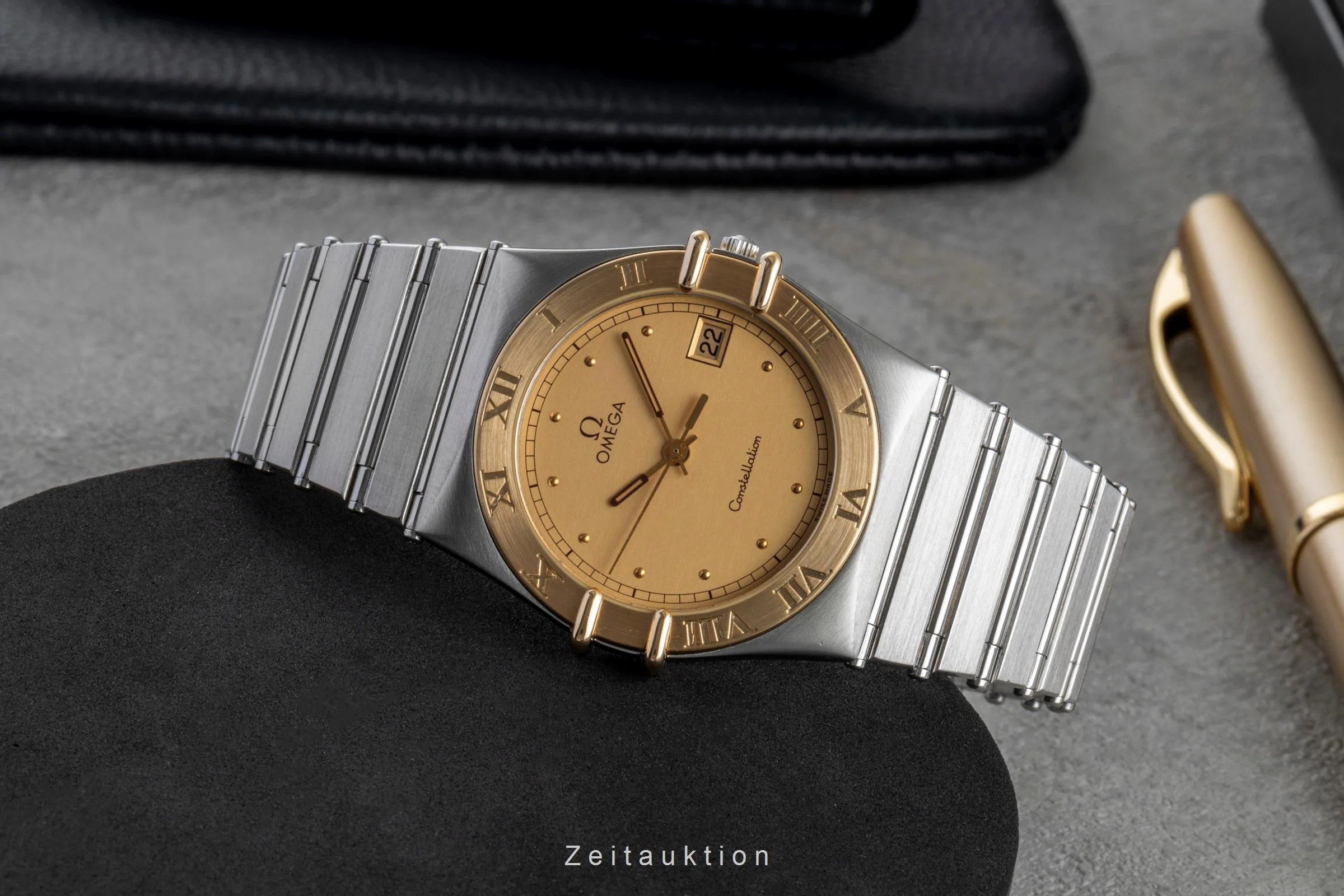 Omega Constellation steel / gold quartz men's watch 396.1076 Vintage  [2504336] - Image 3