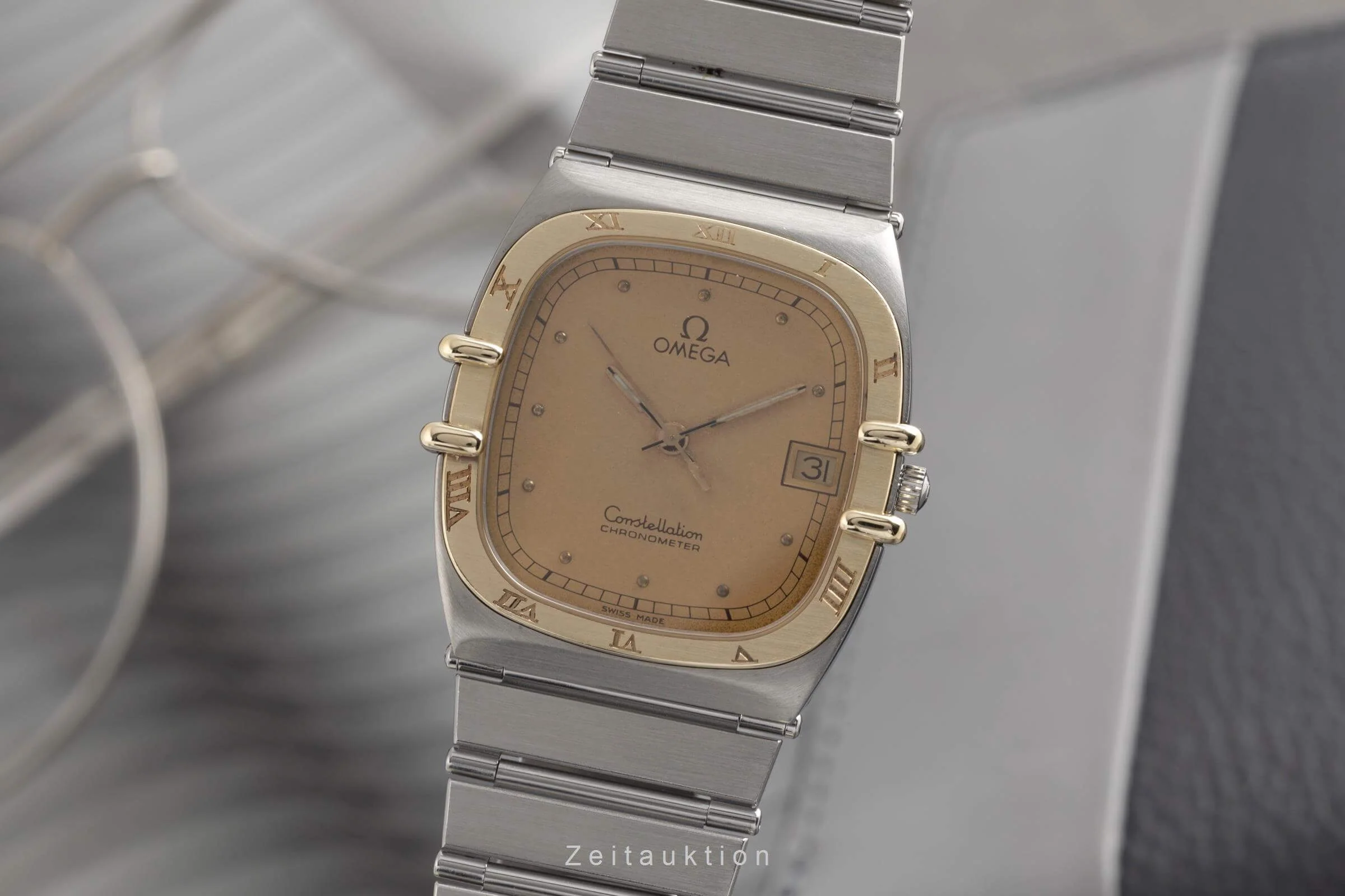 Omega Constellation steel / gold quartz men's watch 398.0877 Vintage  [2501402] - Image 2