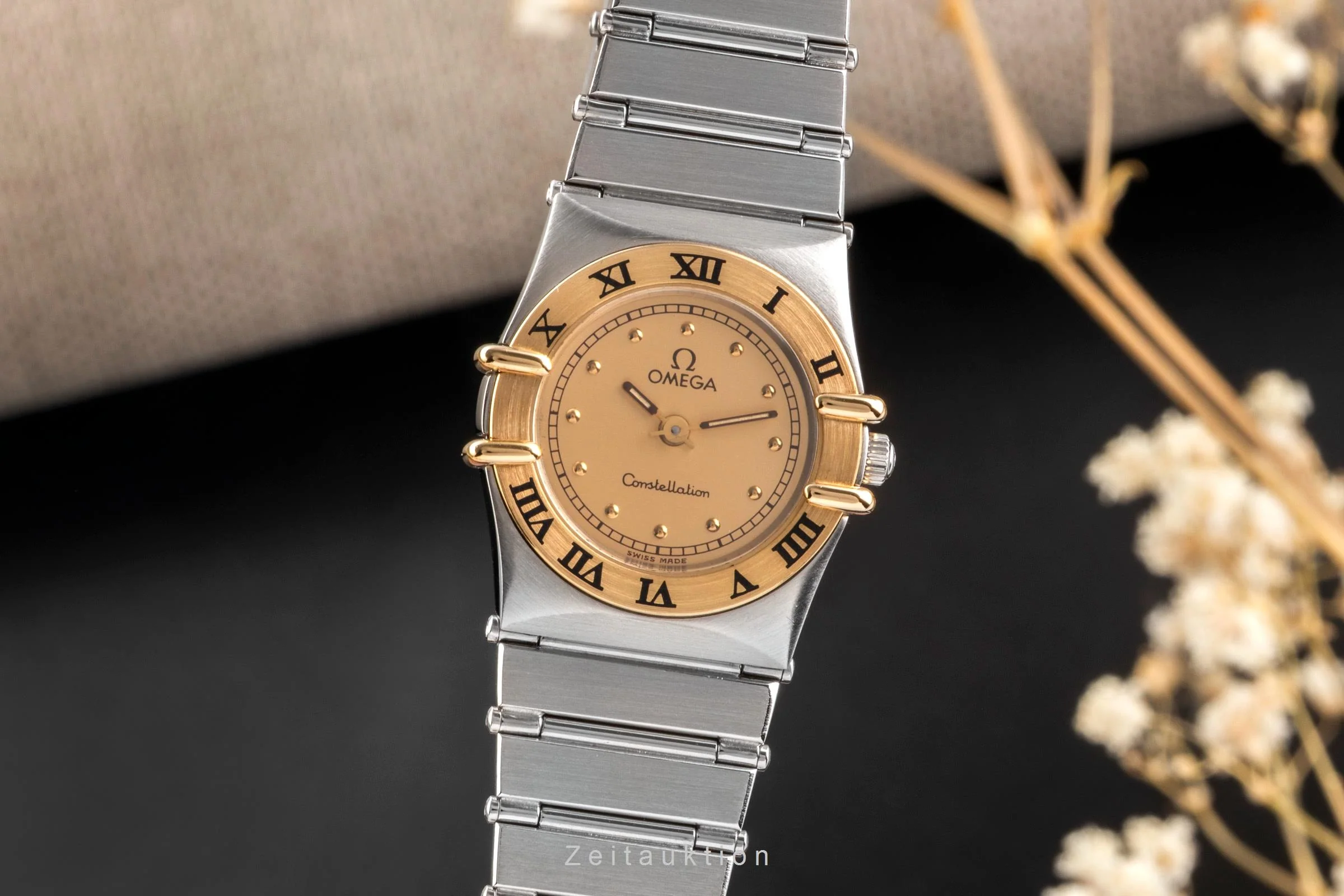 Omega Constellation steel / gold quartz men's watch 795.1076 Vintage  [2504122] - Image 2