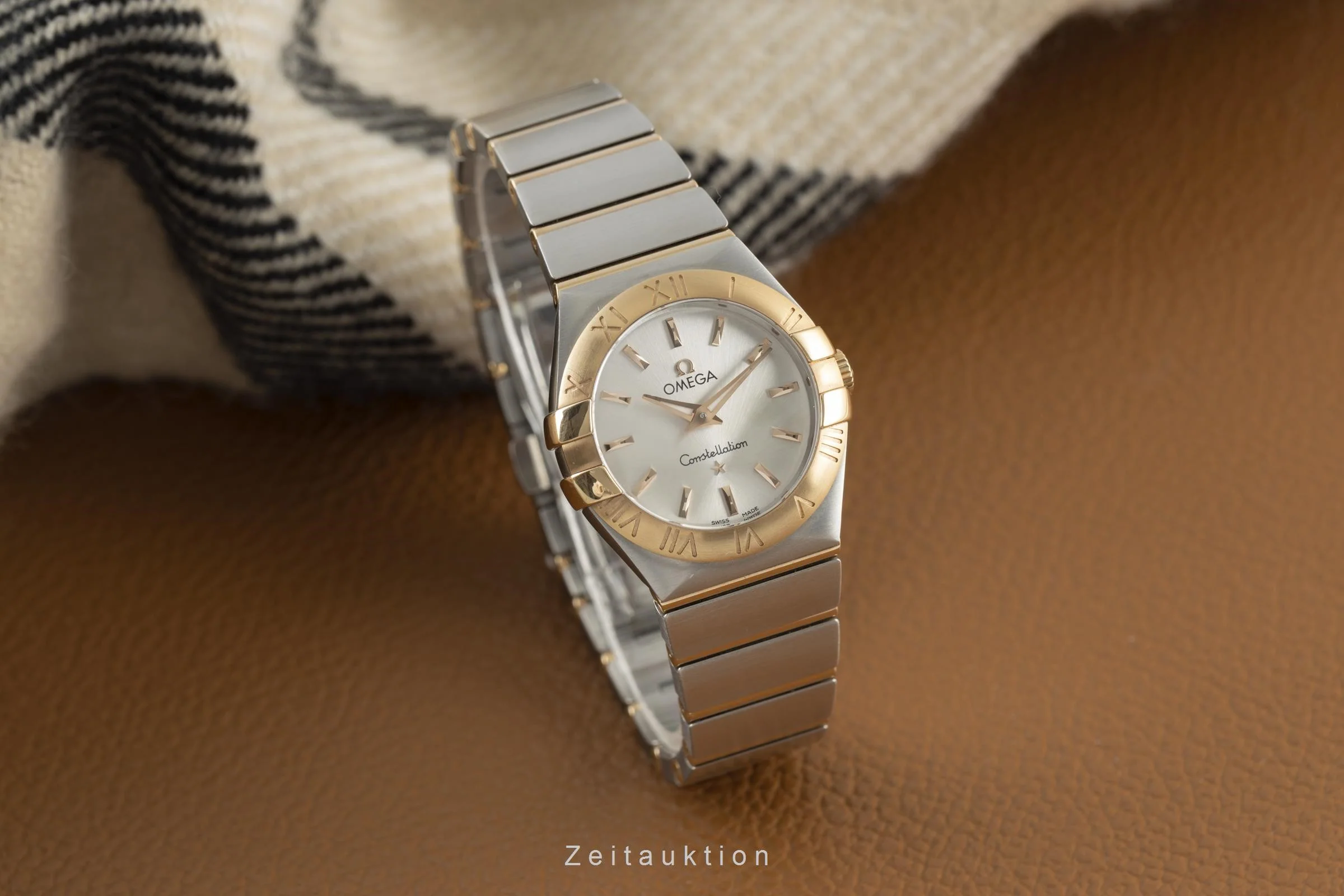 Omega Constellation steel / gold quartz women's watch 123.20.27.60.02.001, 795.1011 LP: 3800EUR  [2109725] - Image 3