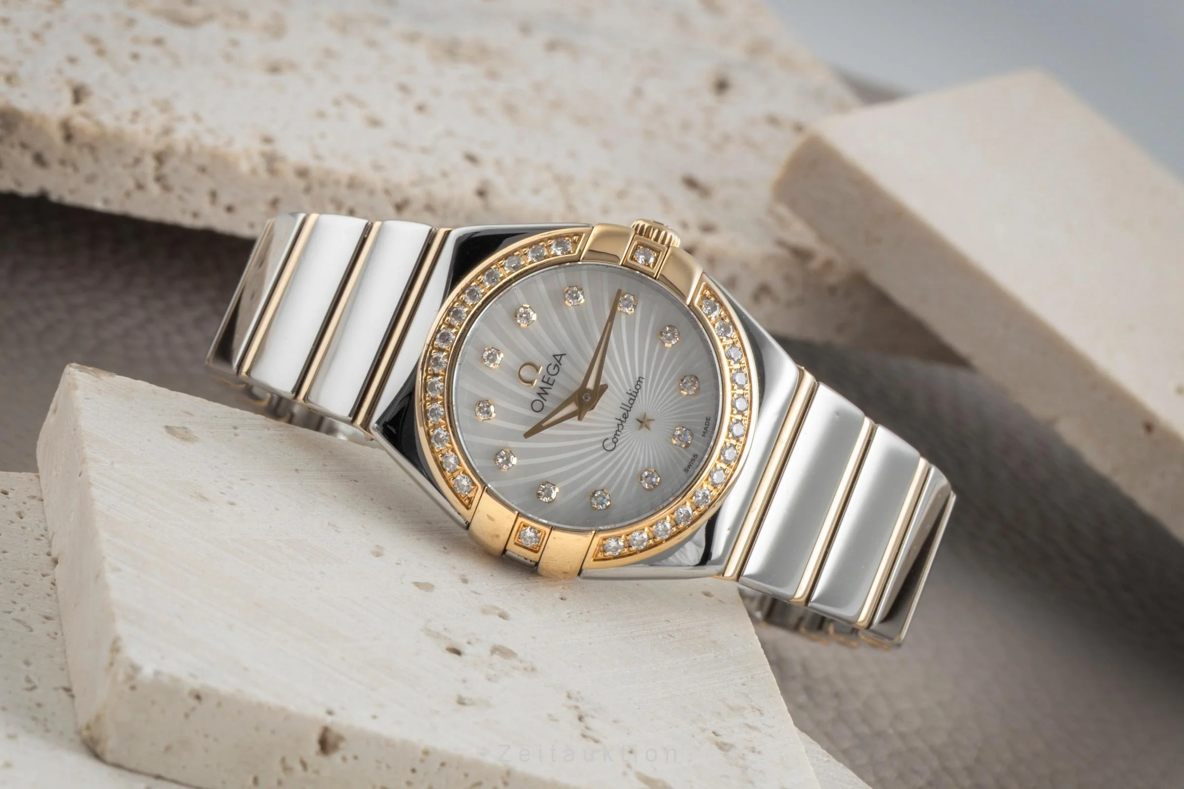 Omega Constellation steel / gold quartz women's watch 123.25.24.60.55.006 LP: 9900EUR  [2506116] - Image 3