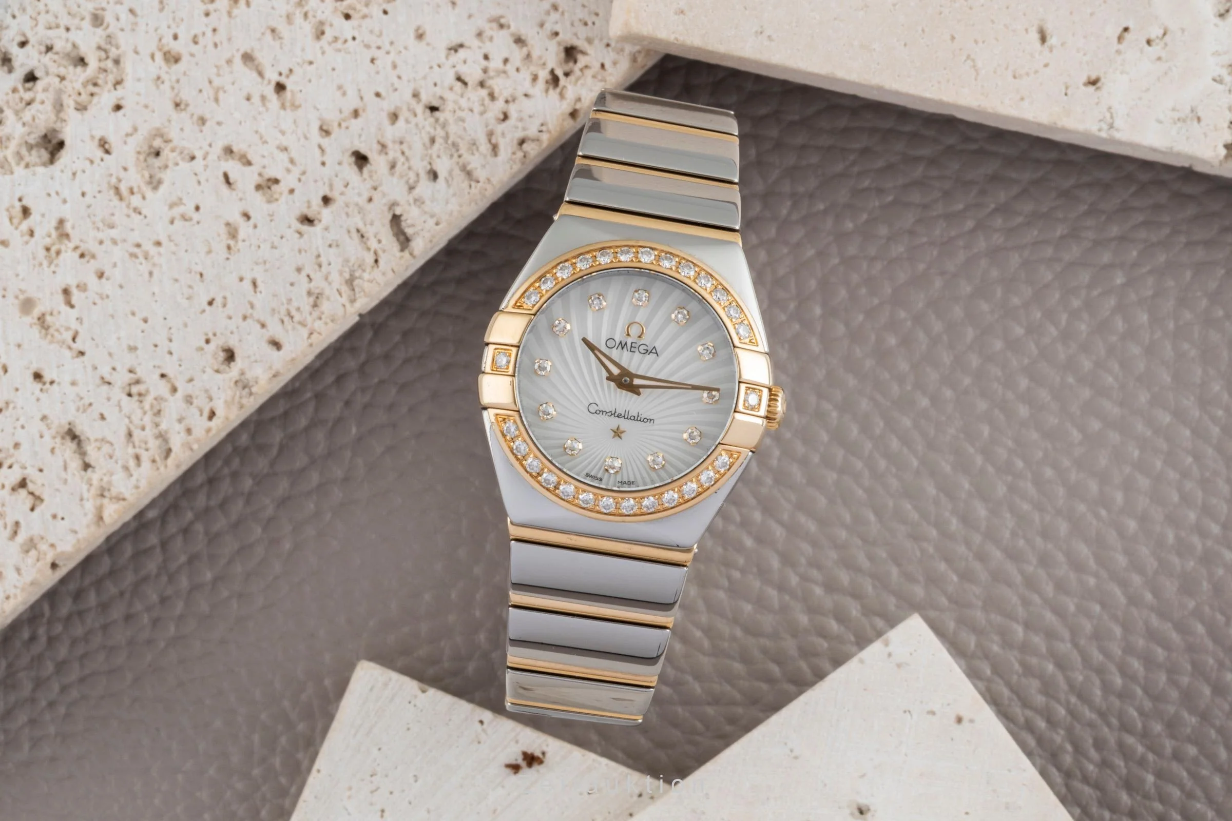 Omega Constellation steel / gold quartz women's watch 123.25.24.60.55.006 LP: 9900EUR  [2506116] - Image 4
