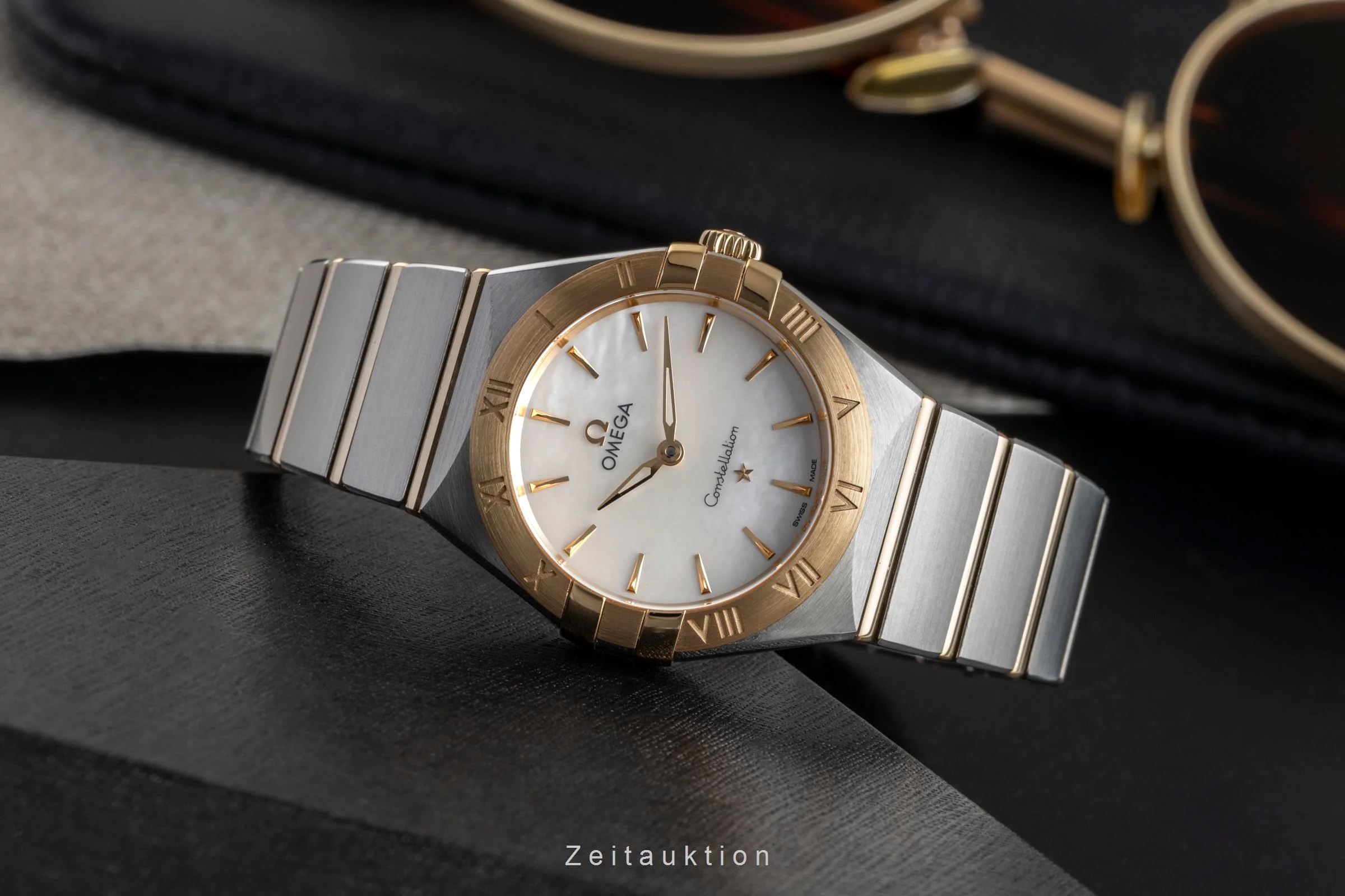 Omega Constellation steel / gold quartz women's watch 131.20.28.60.05.002 LP: 6300EUR  [2504311] - Image 3