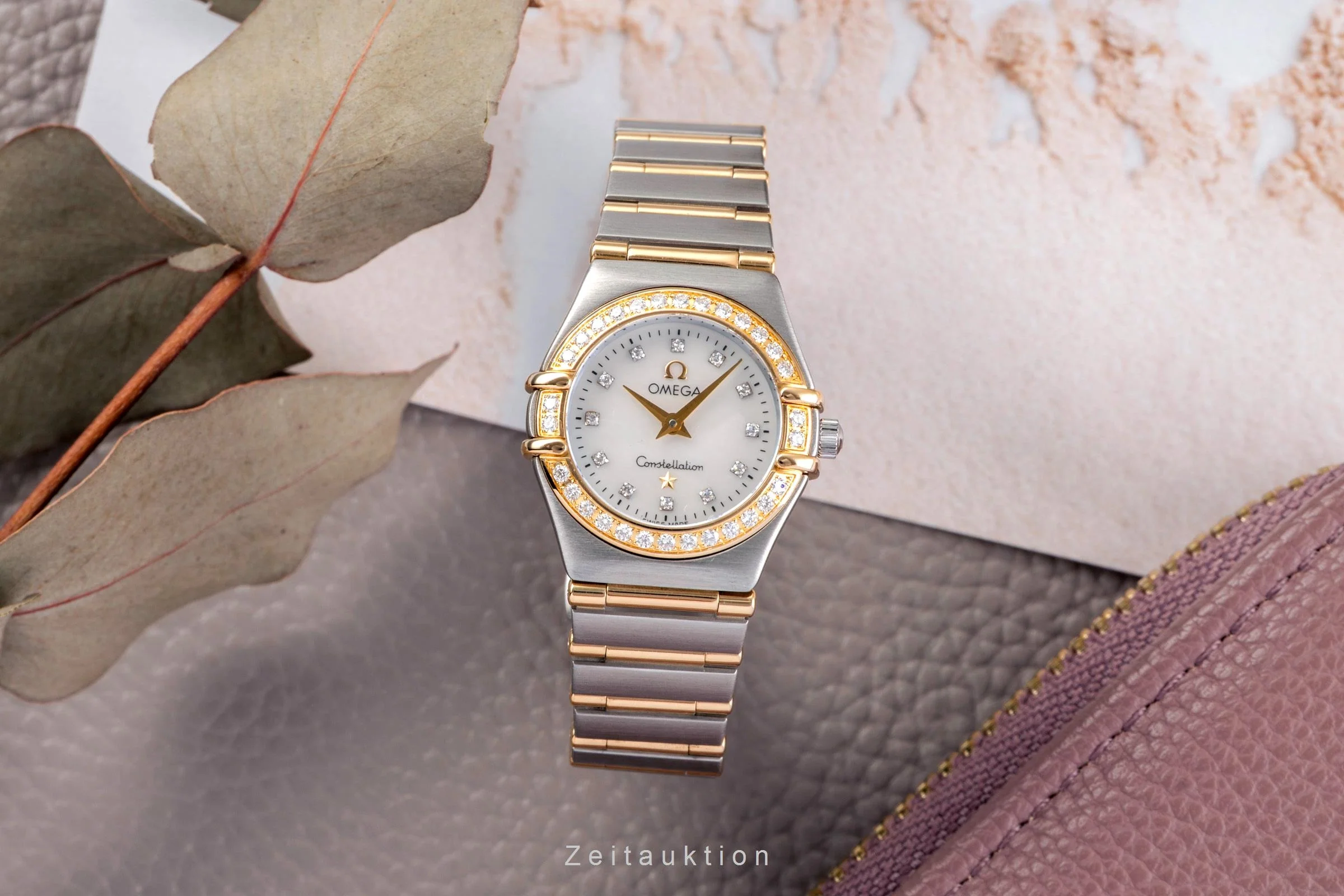 Omega Constellation steel / gold quartz women's watch 1365.75.00  [2502698] - Image 4