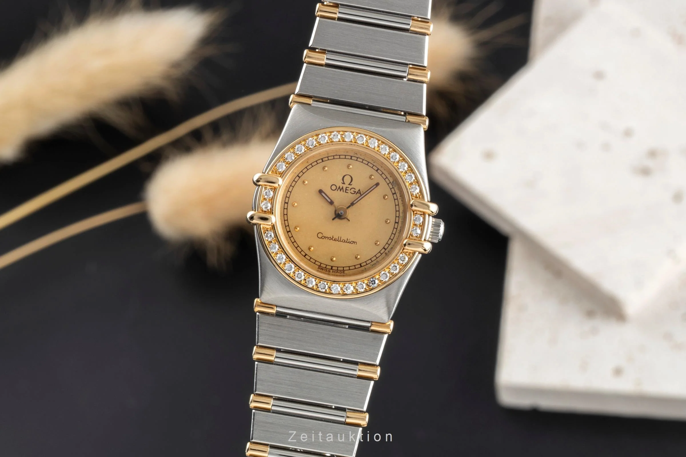 Omega Constellation steel / gold quartz women's watch 895.1080.1 LP: 9600EUR  [2504490] - Image 2