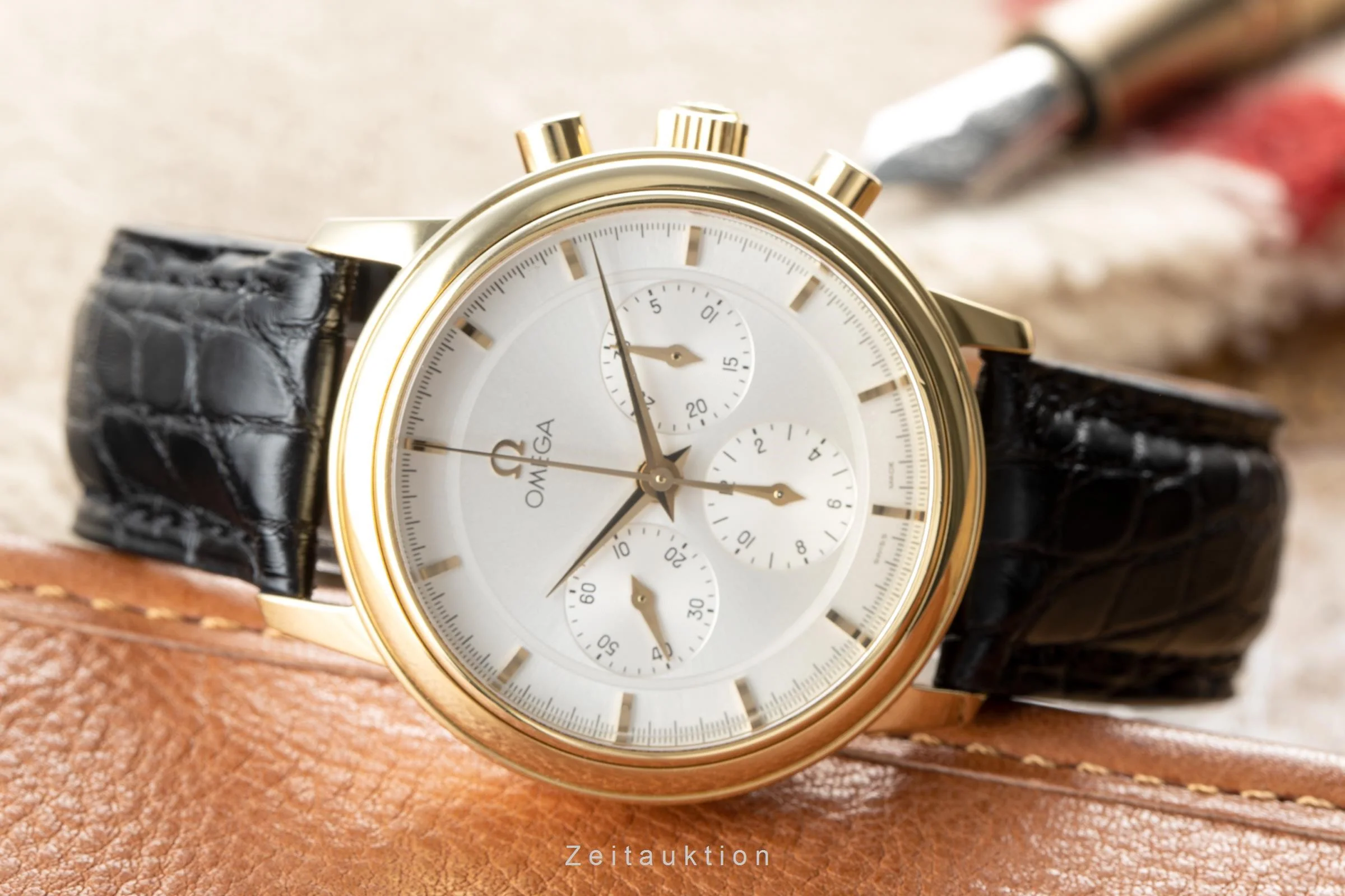 Omega De Ville chronograph 18 ct gold manual winding men's watch 4640.31.00, 145.0050, 345.0050  [2201255] - Image 2