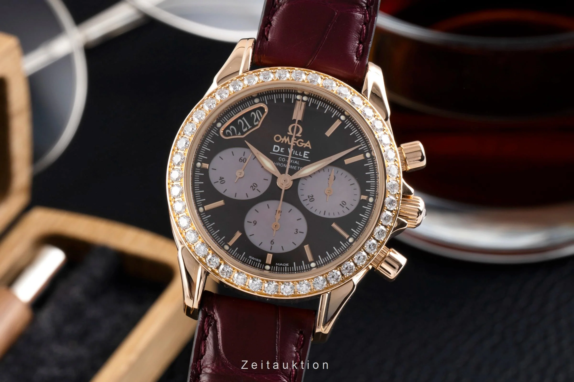 Omega De Ville chronograph 18 ct red gold automatic women's watch 4677.60.37 LP: 24000EUR  [2600859] - Image 2