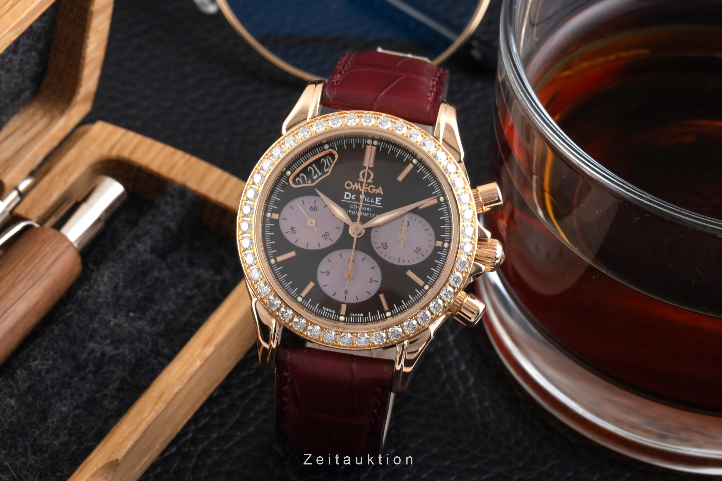 Omega De Ville chronograph 18 ct red gold automatic women's watch 4677.60.37 LP: 24000EUR  [2600859] - Image 4
